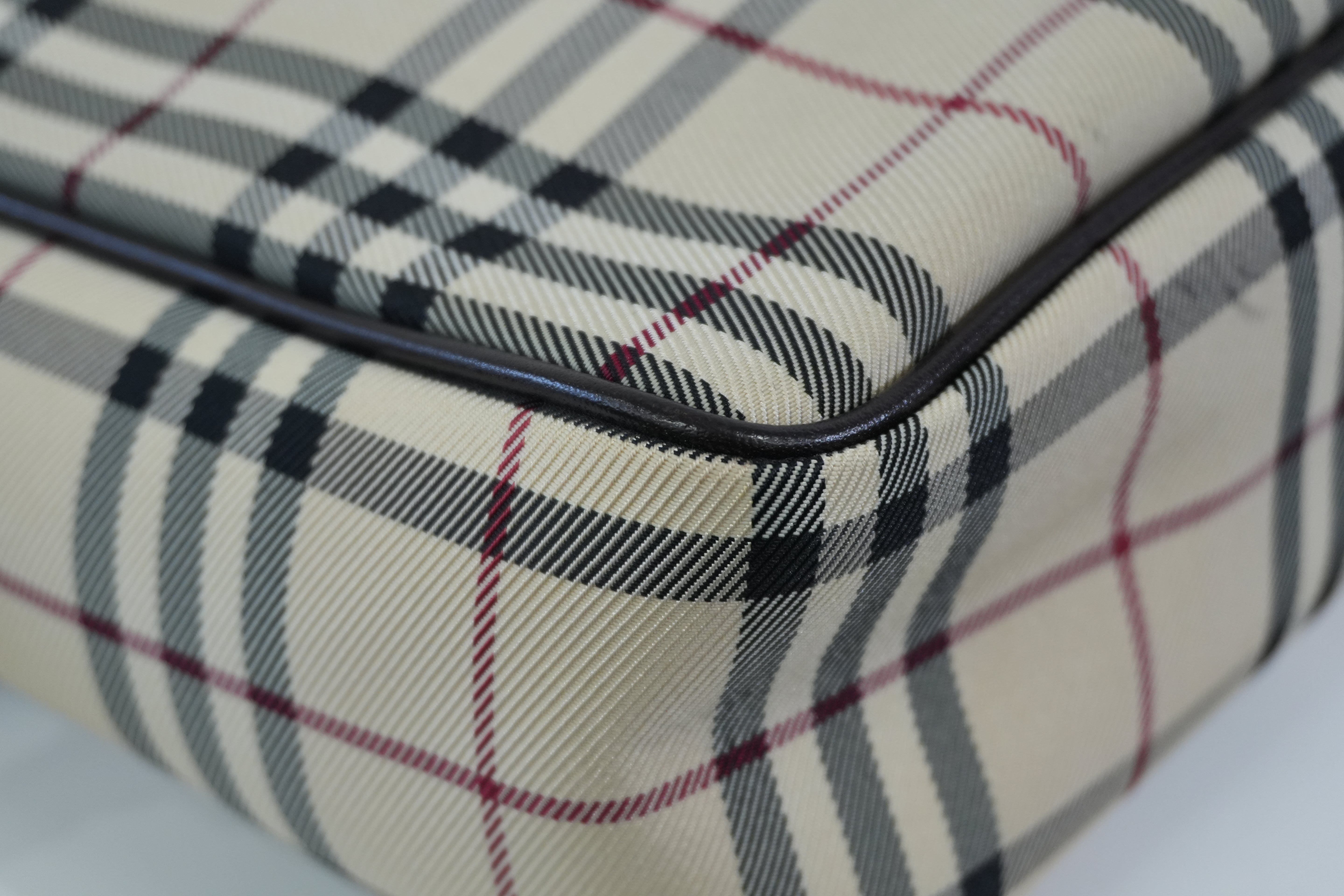 Pre-owned Burberry Nova Check Messenger Shoulder Bag Beige