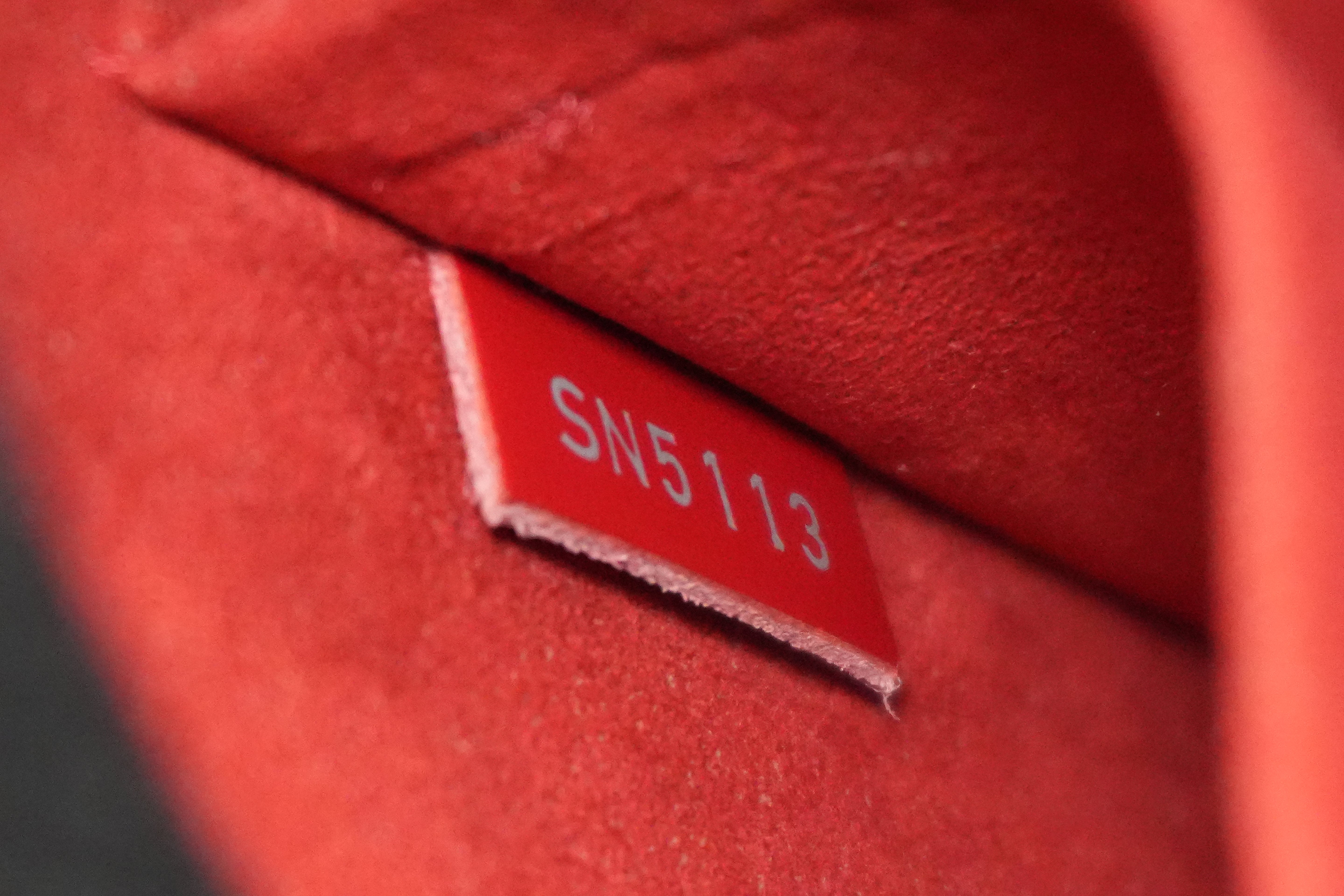 Pre-owned Louis Vuitton Epi Alma PM Handbag Red