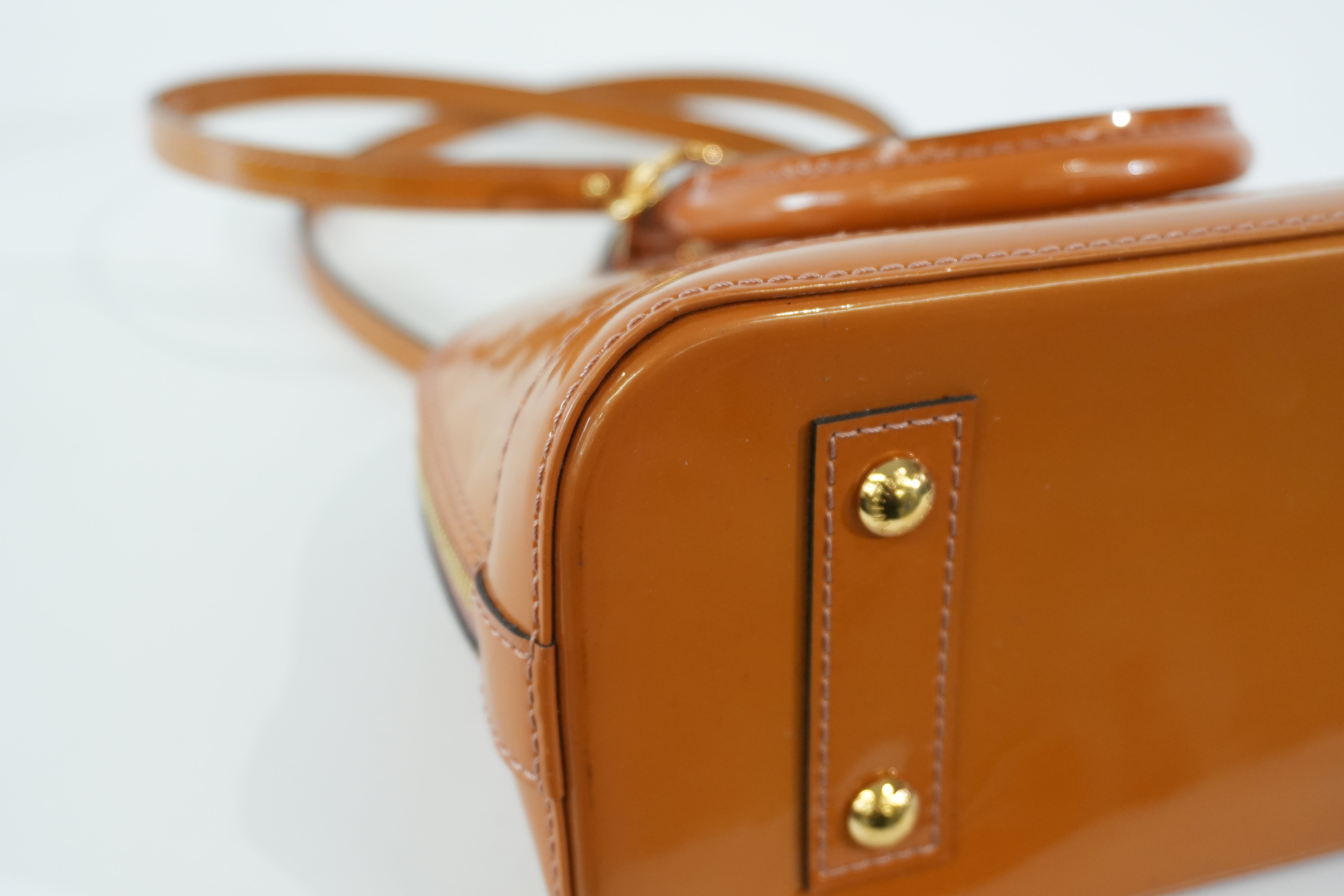 Pre-owned Louis Vuitton Vernis Alma BB Shoulder Bag Brown