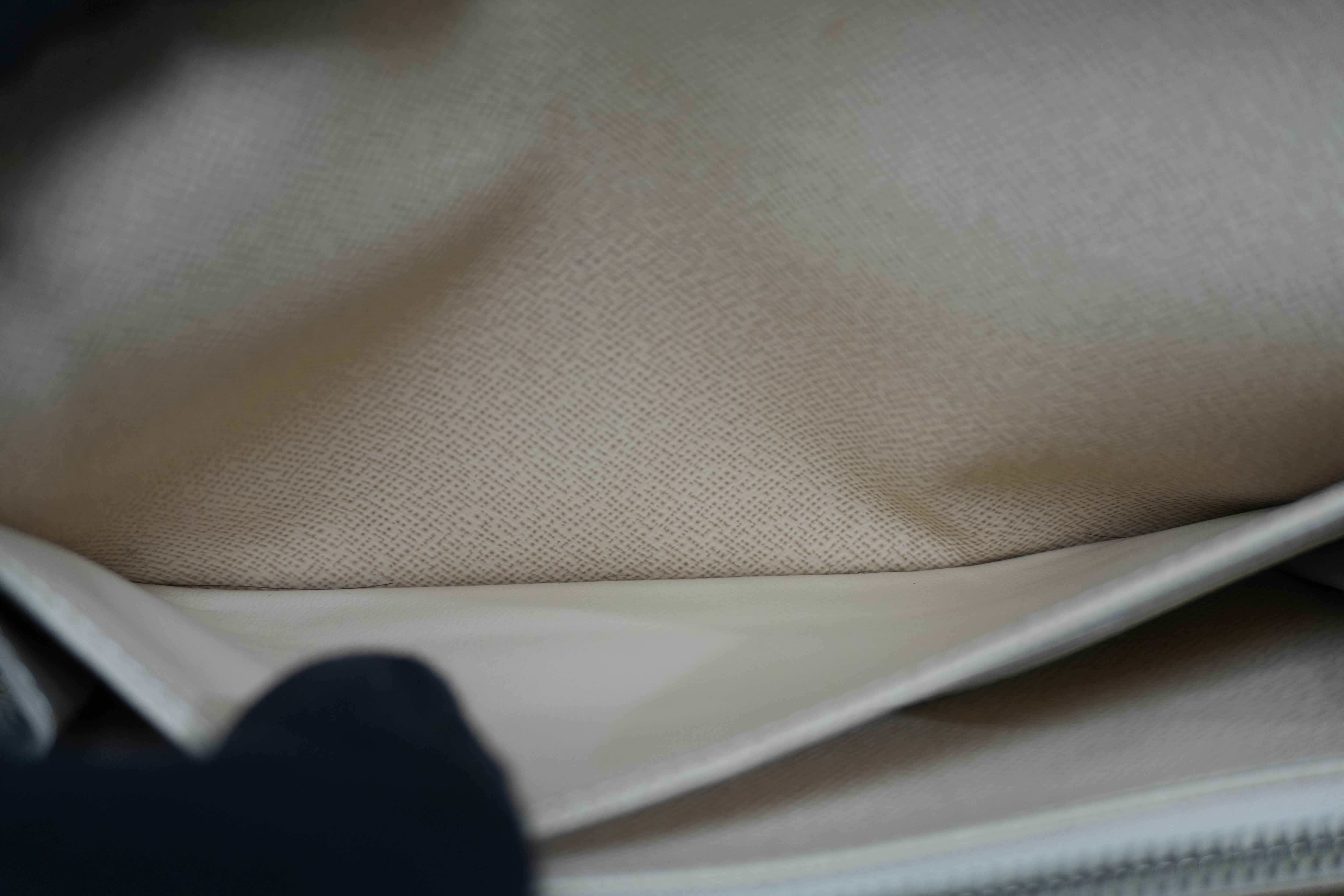 Pre-owned Louis Vuitton Damier Azur Sarah Wallet