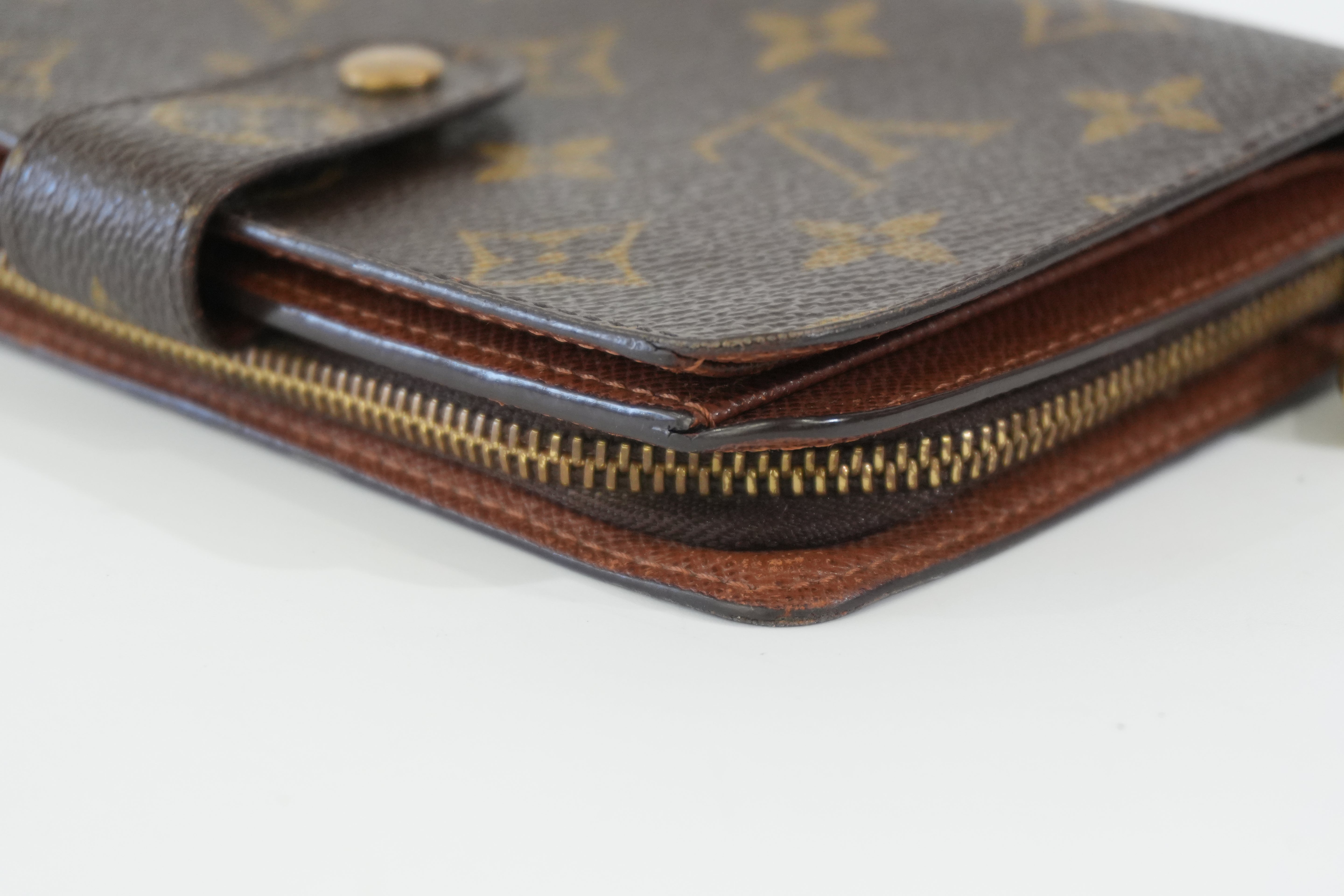 Pre-owned Louis Vuitton Monogram Short Wallet