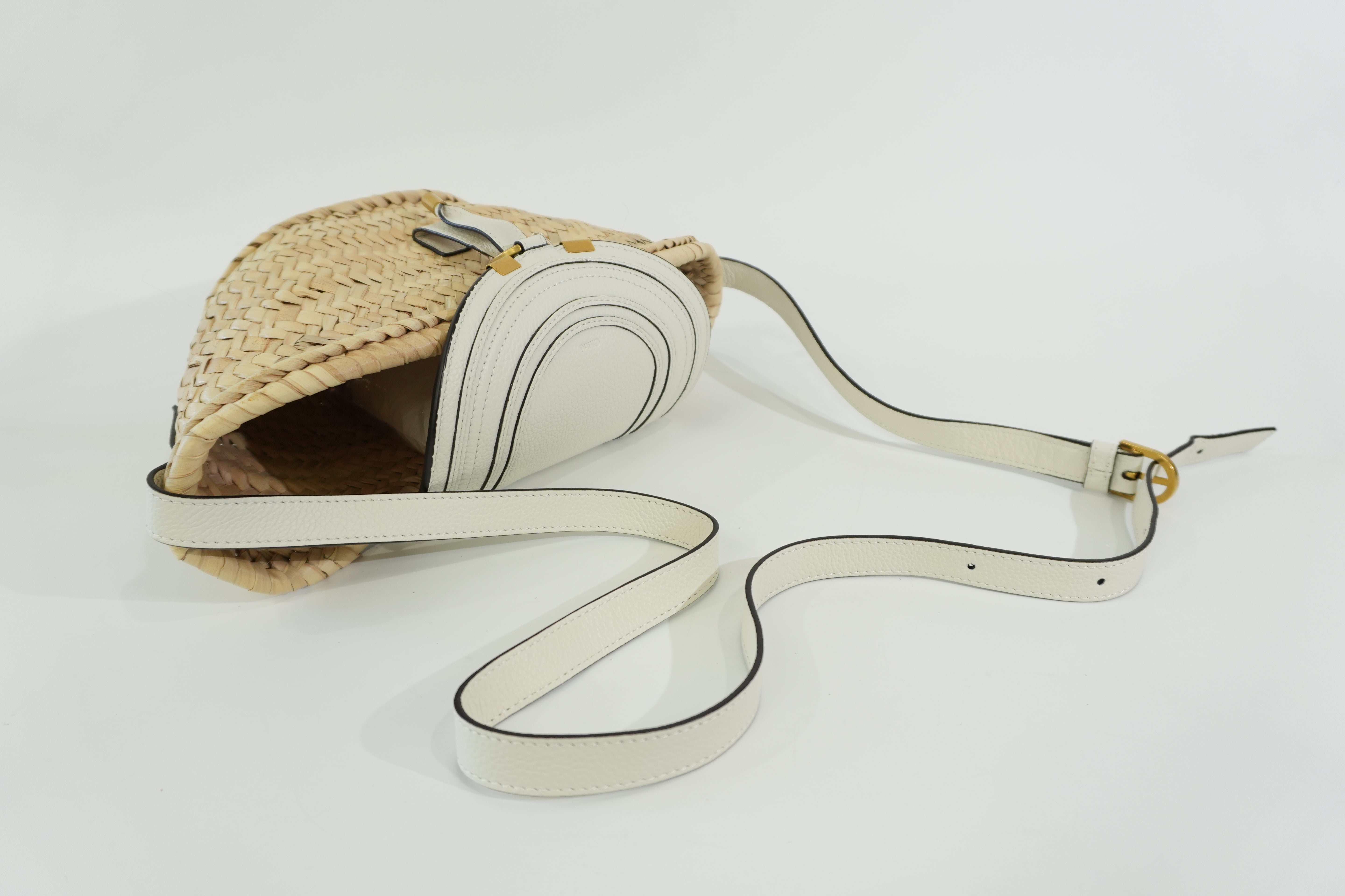 Pre-owned Chloe Raffia Shoulder Bag White