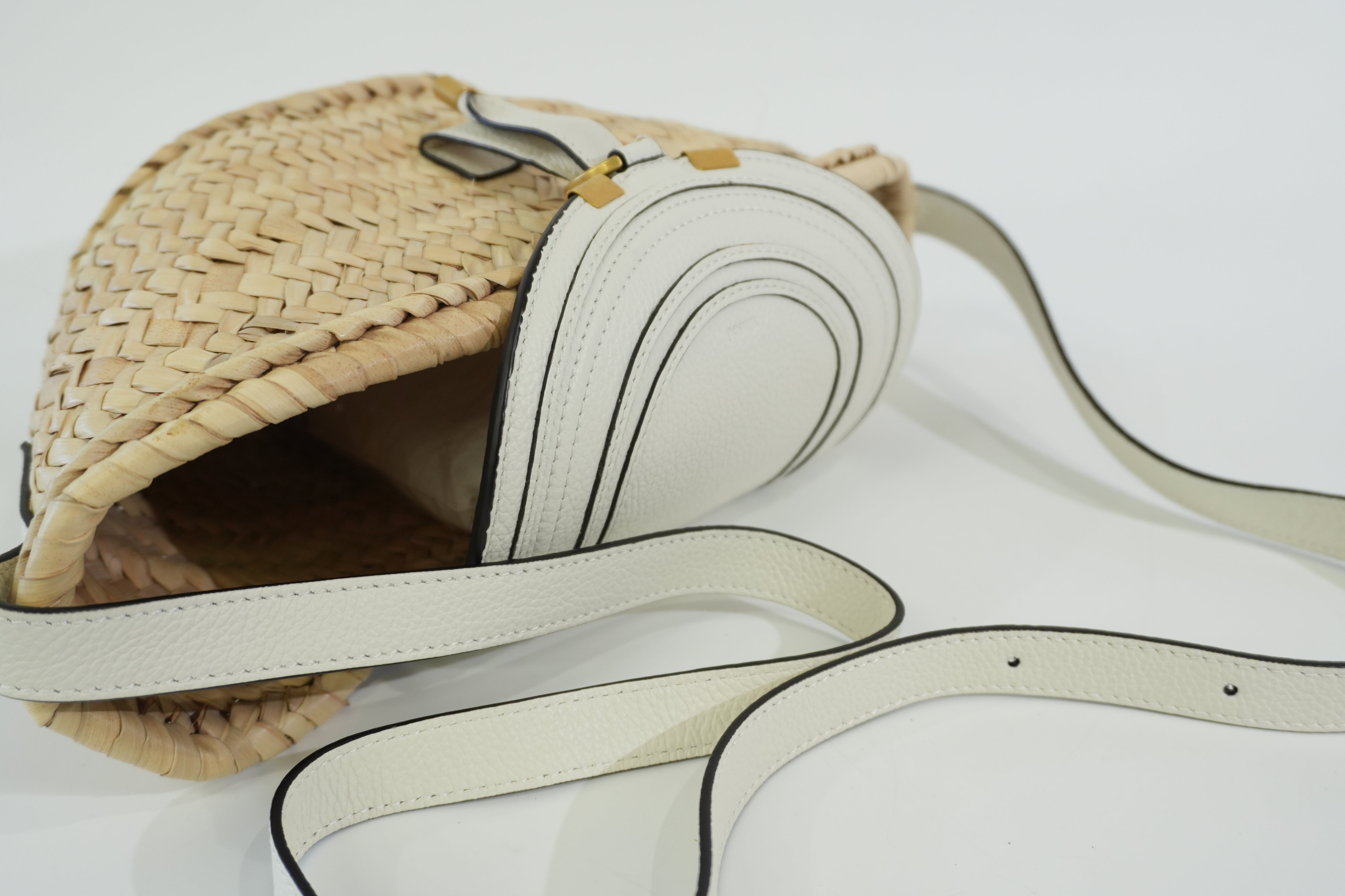 Pre-owned Chloe Raffia Shoulder Bag White