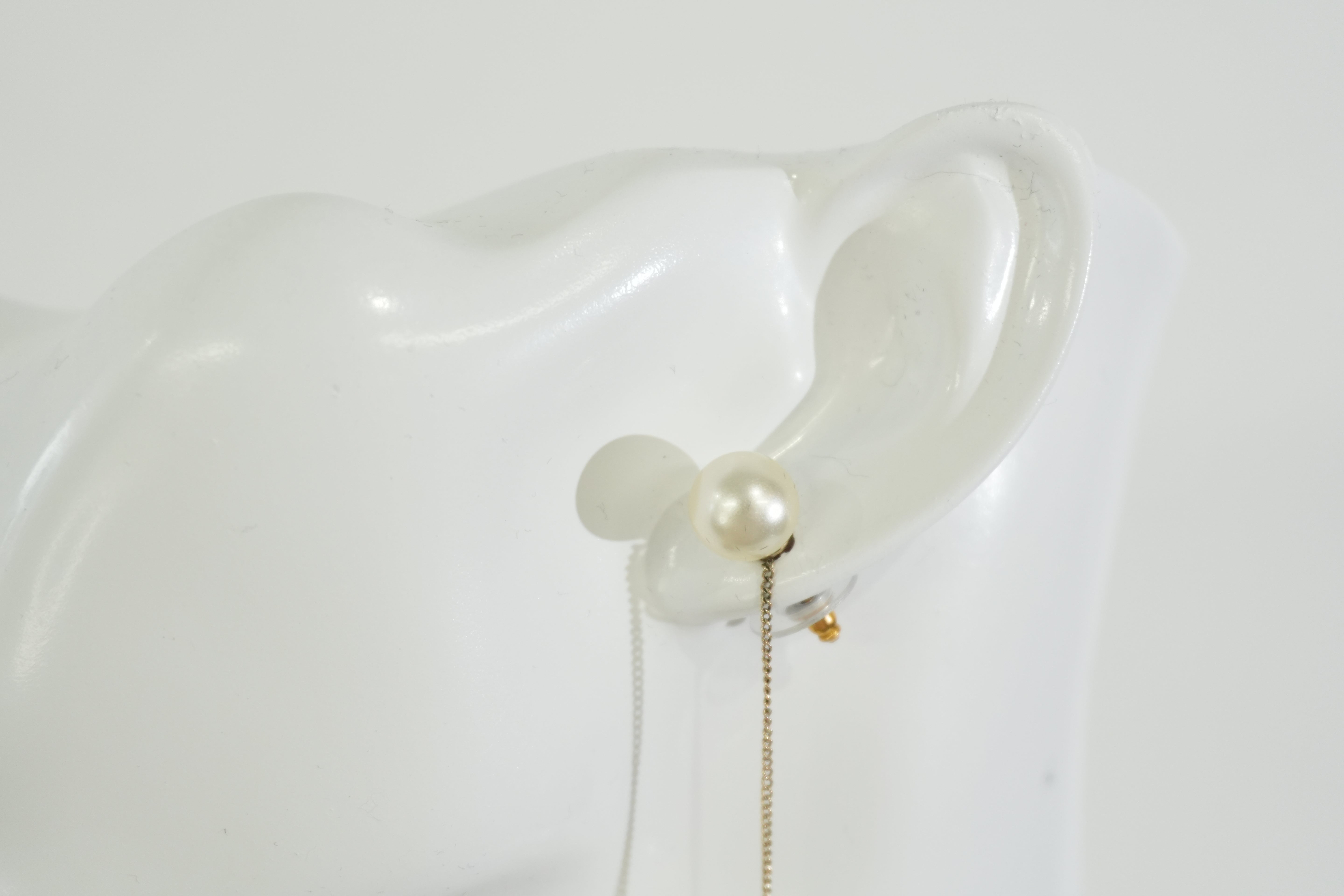 Pre-owned Chanel Pearl Earrings