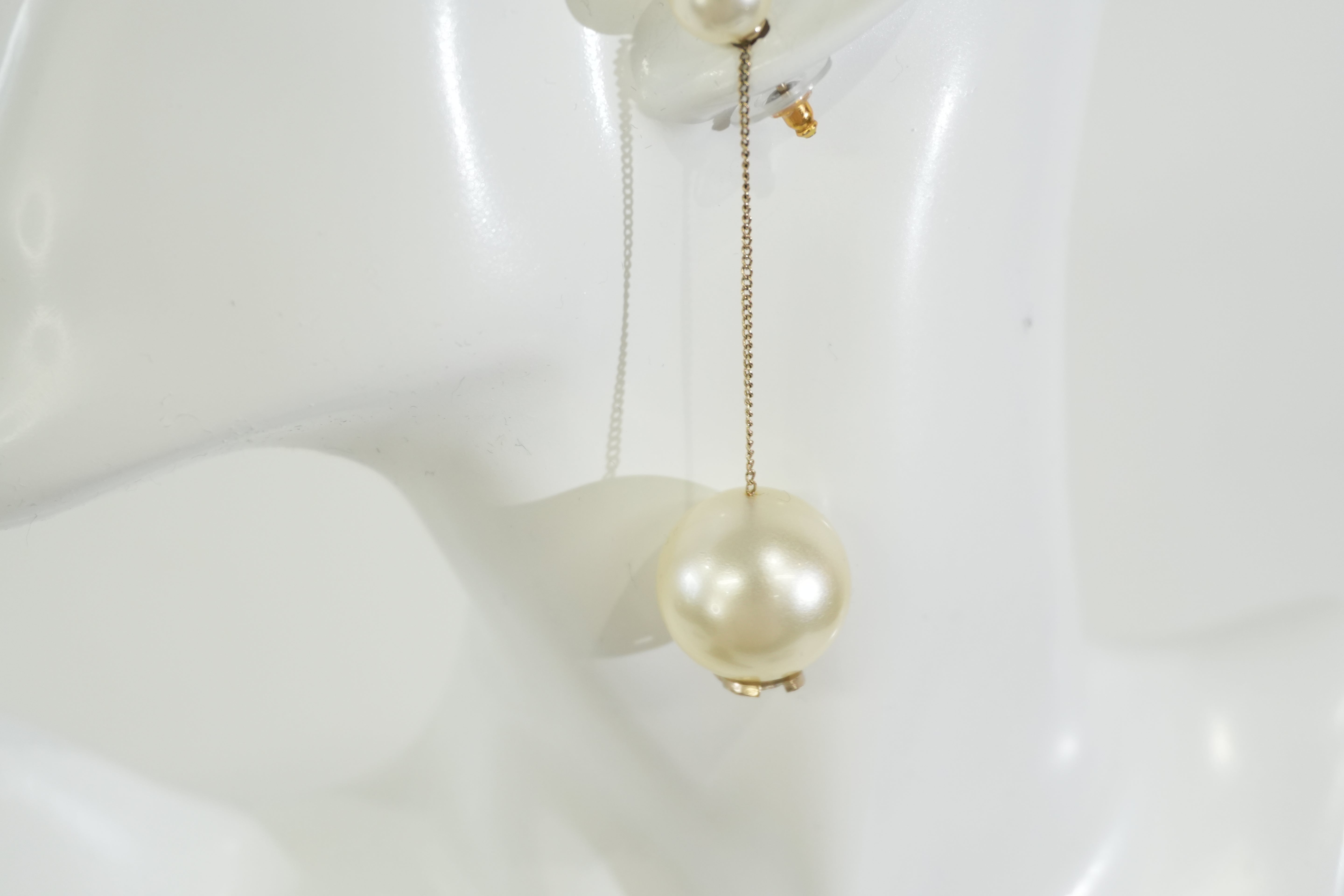 Pre-owned Chanel Pearl Earrings