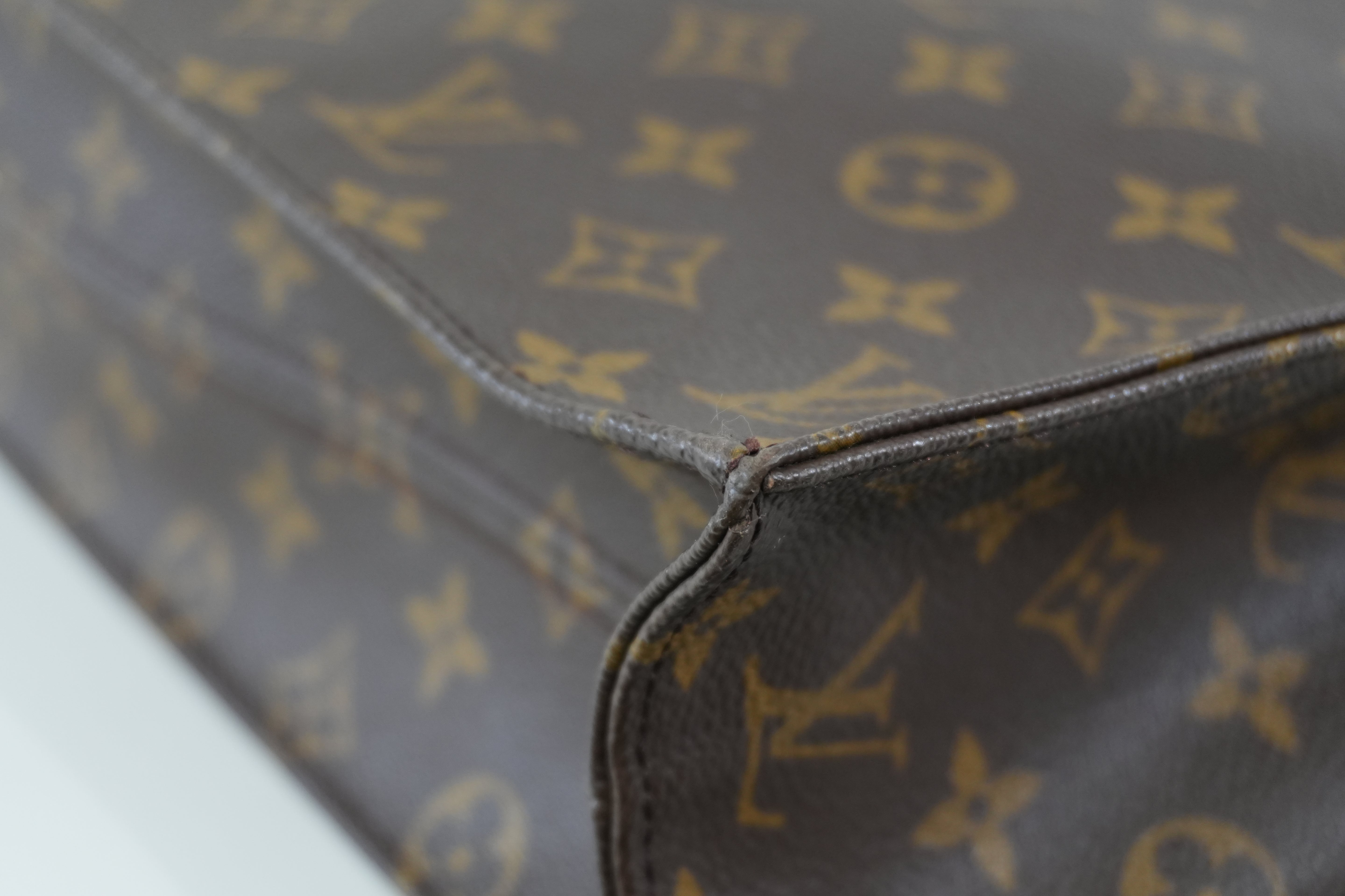 Pre-owned Louis Vuitton Monogram Sac Plat Handbag