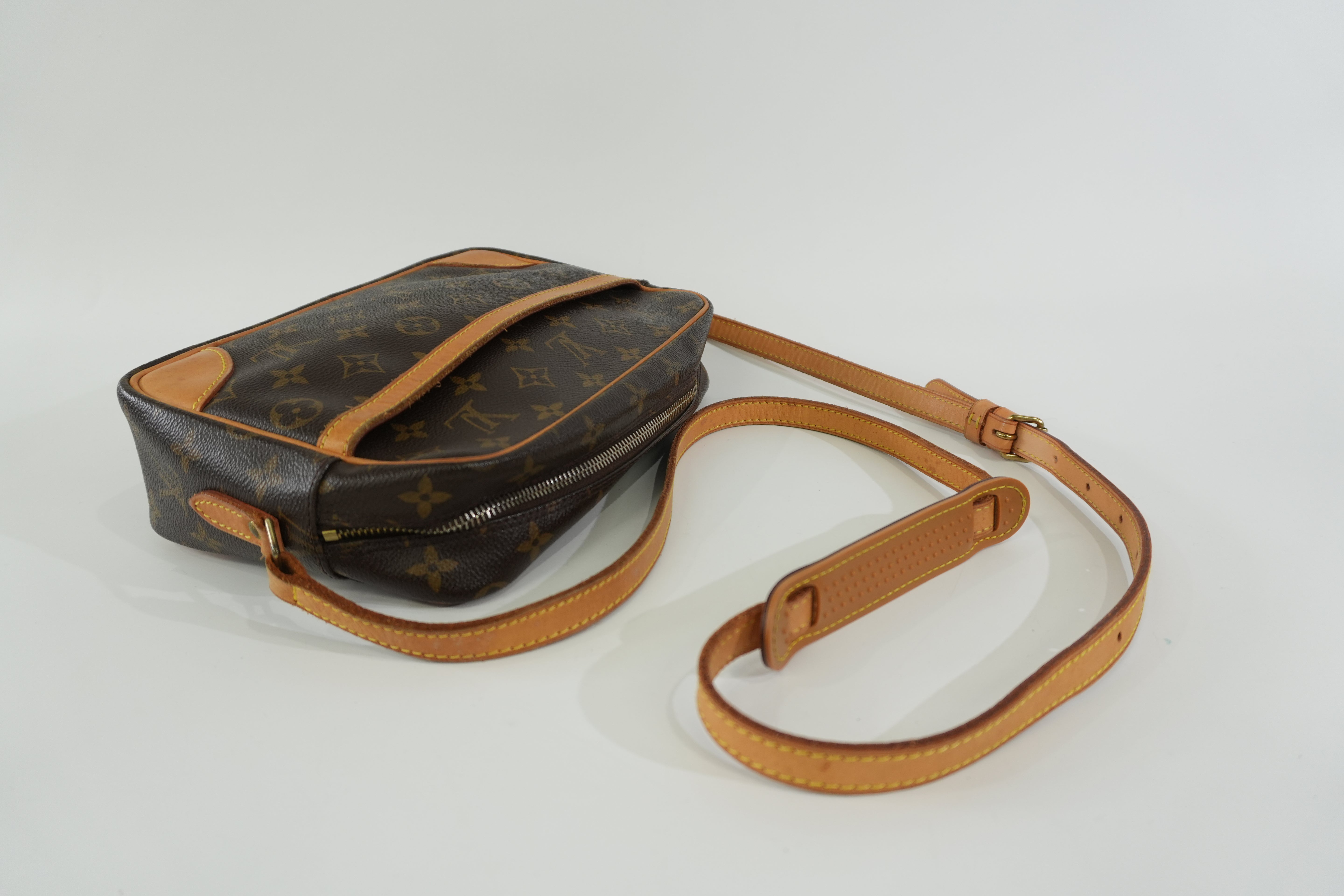 Pre-owned Louis Vuitton Monogram Trocadero Shoulder Bag