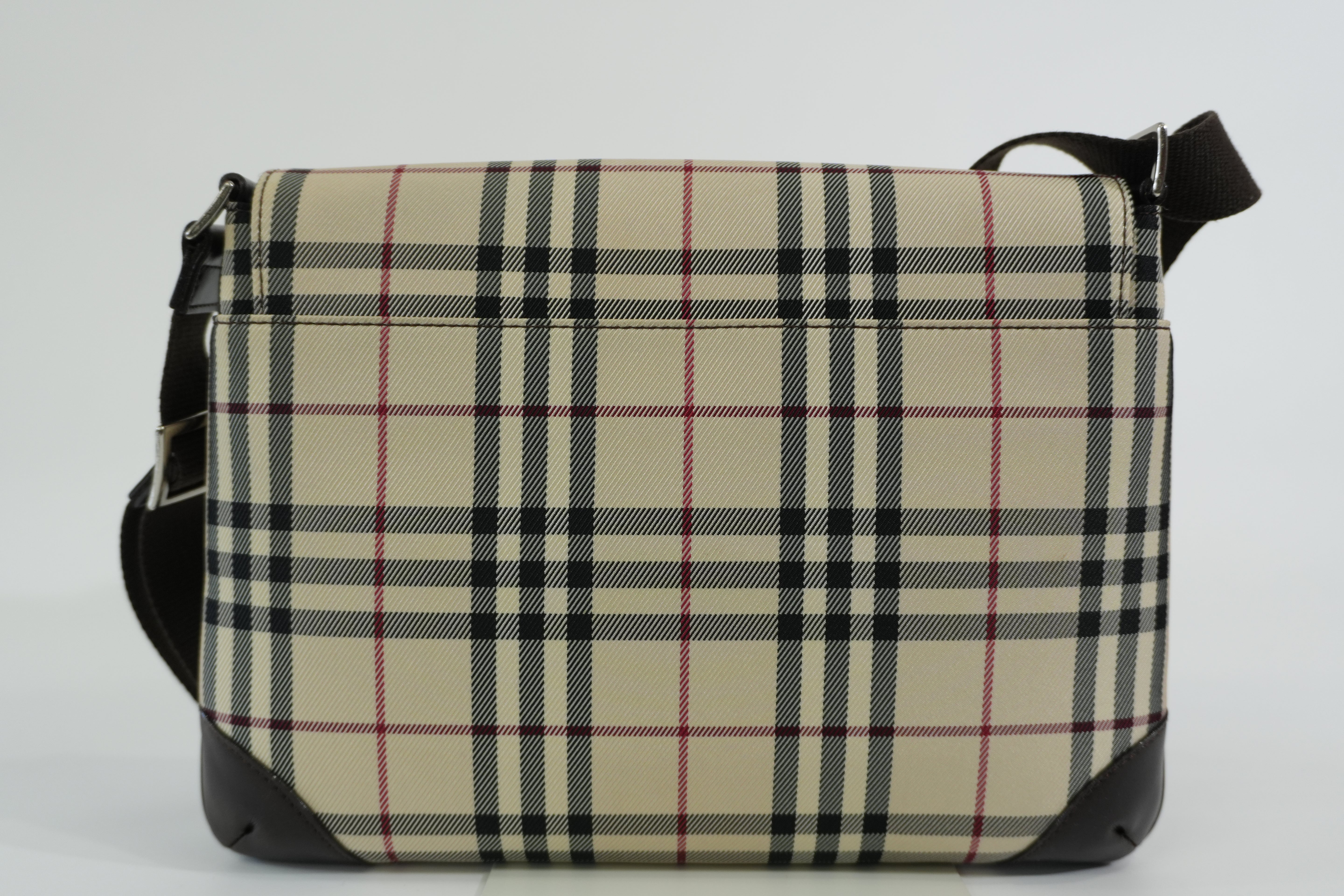 Pre-owned Burberry Nova Check Shoulder Bag Beige