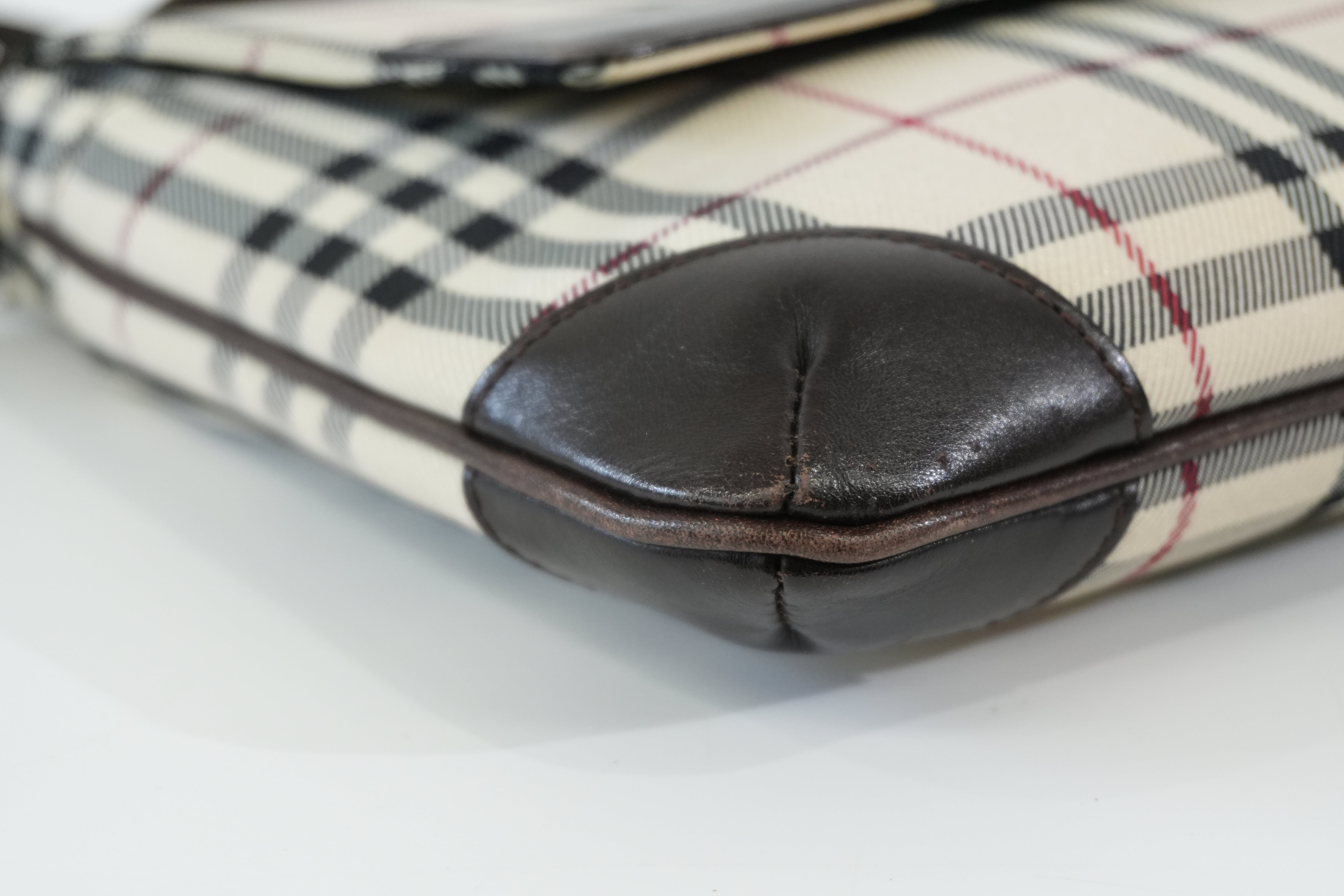 Pre-owned Burberry Nova Check Shoulder Bag Beige