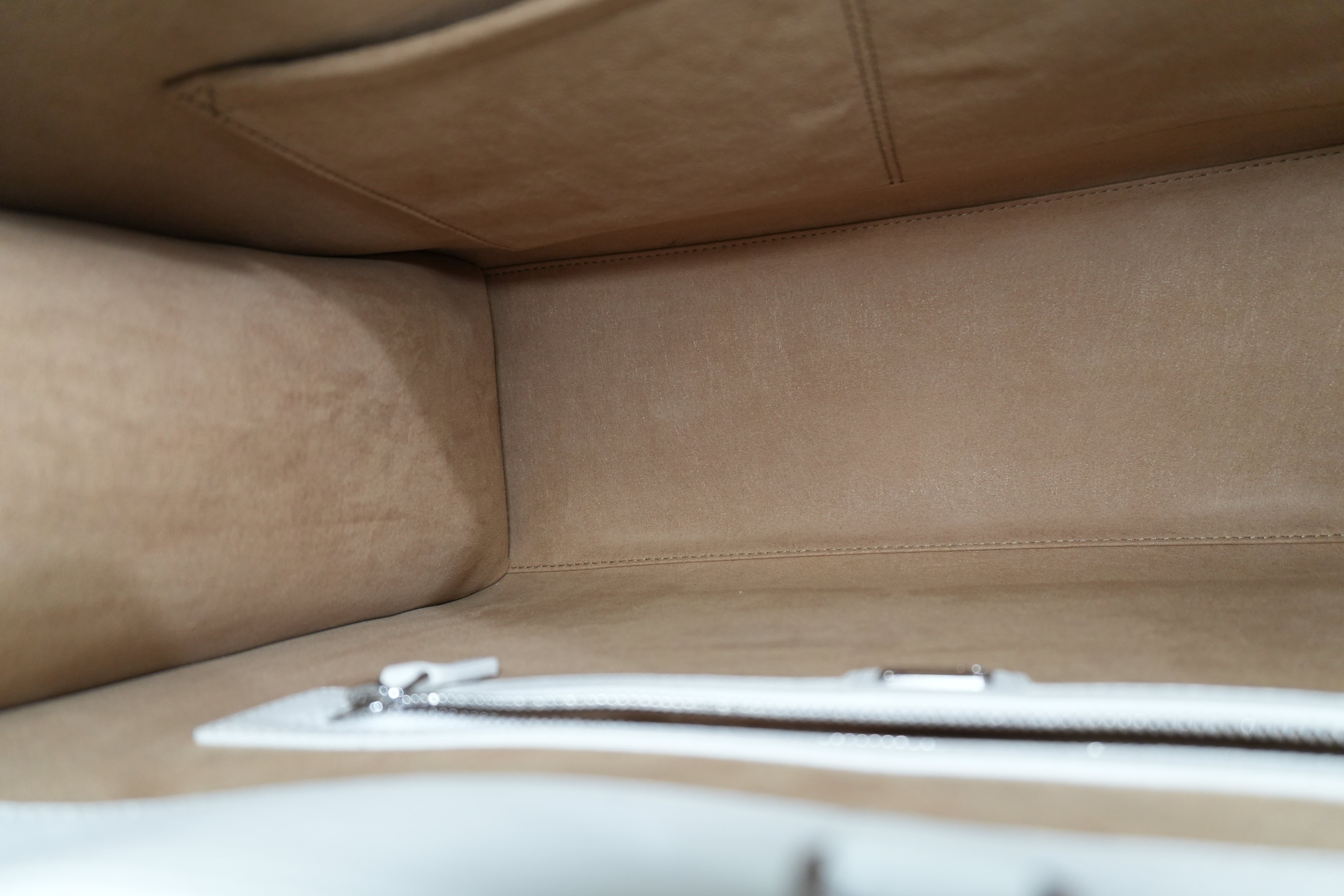 Pre-owned MCM Two Way Shoulder Bag White