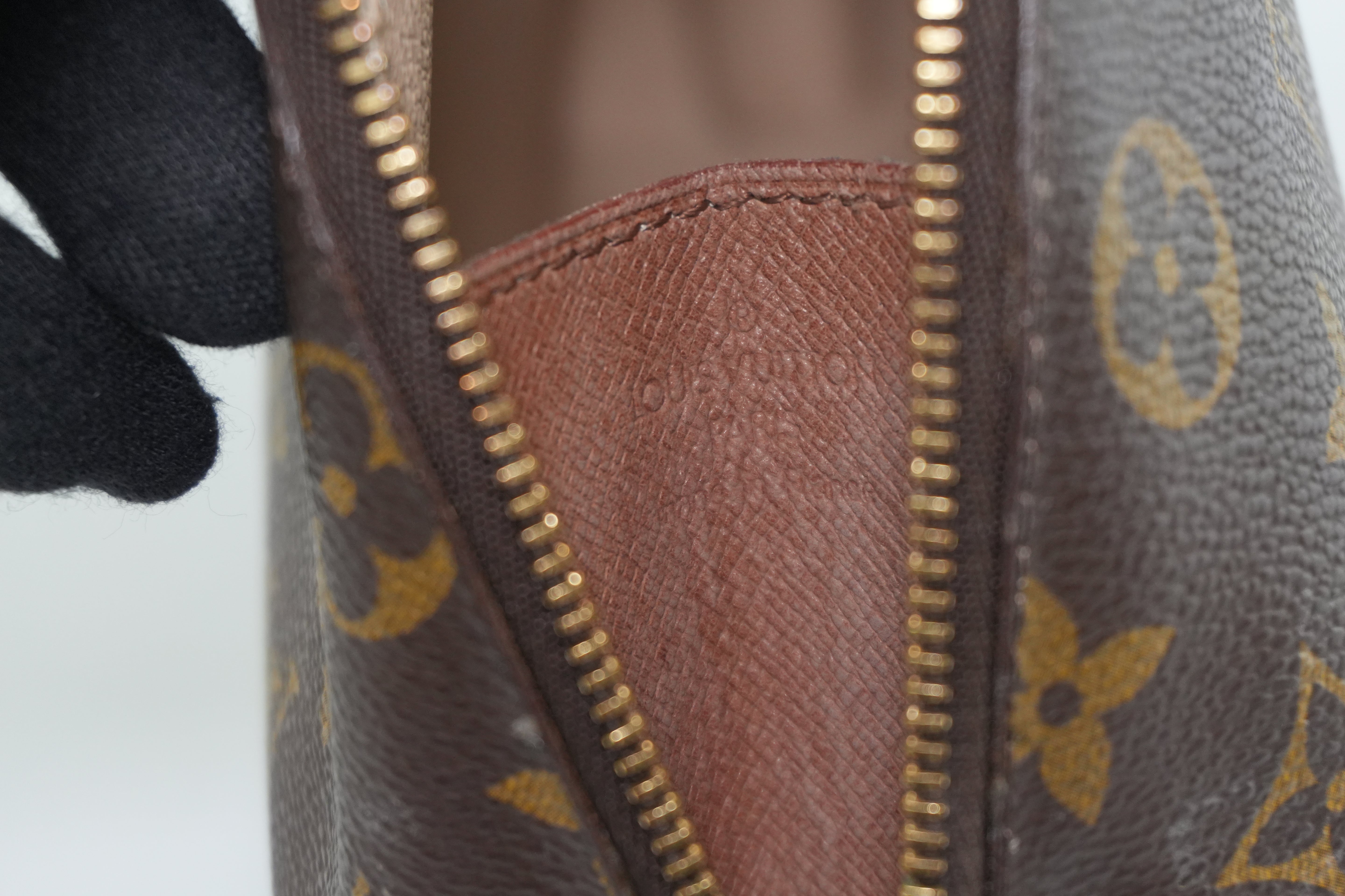 Louis Vuitton Monogram Demi Ronde Pouch Used