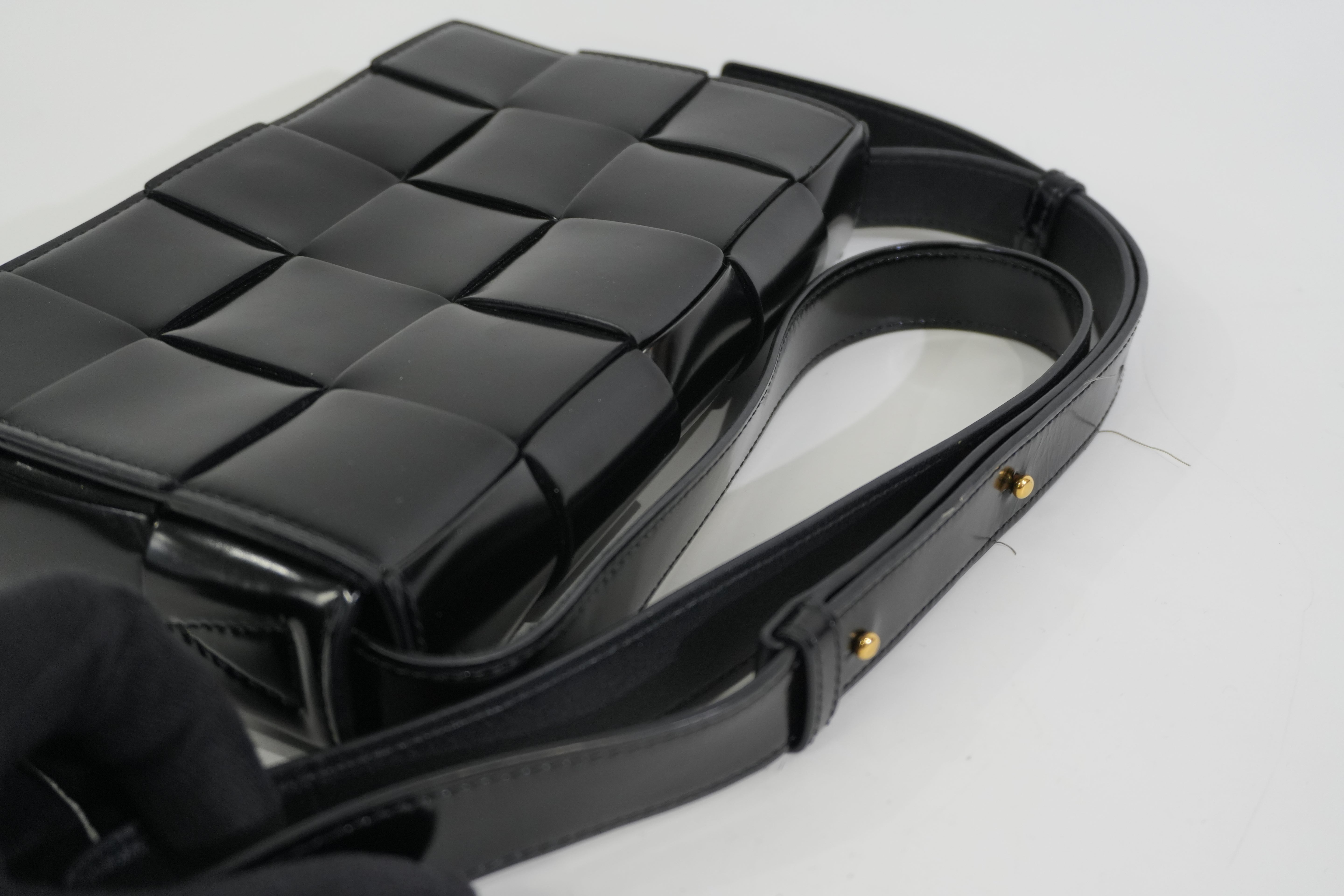 Pre-owned Bottega Veneta Cassette Padded Shoulder Bag Black