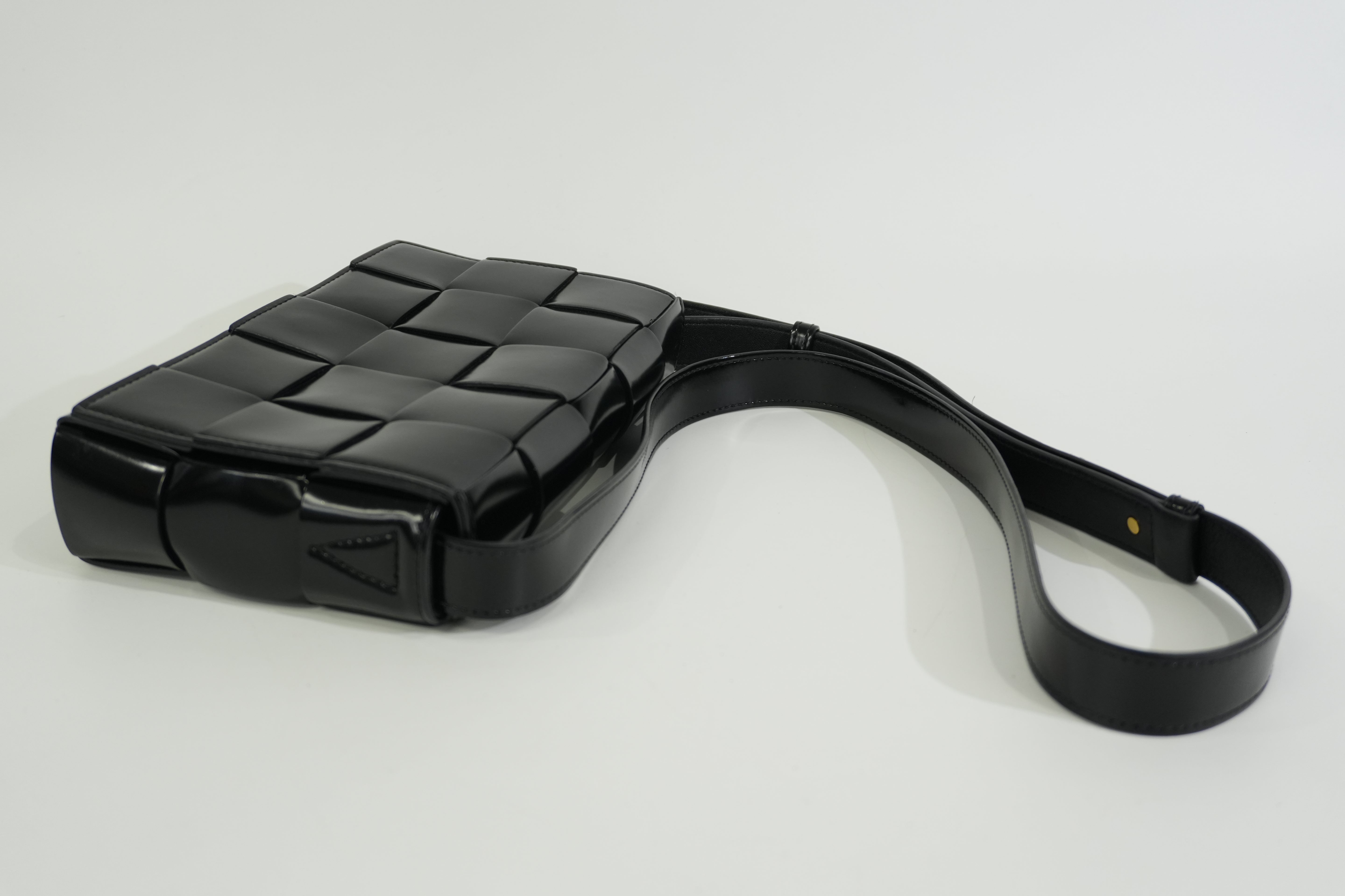 Pre-owned Bottega Veneta Cassette Padded Shoulder Bag Black