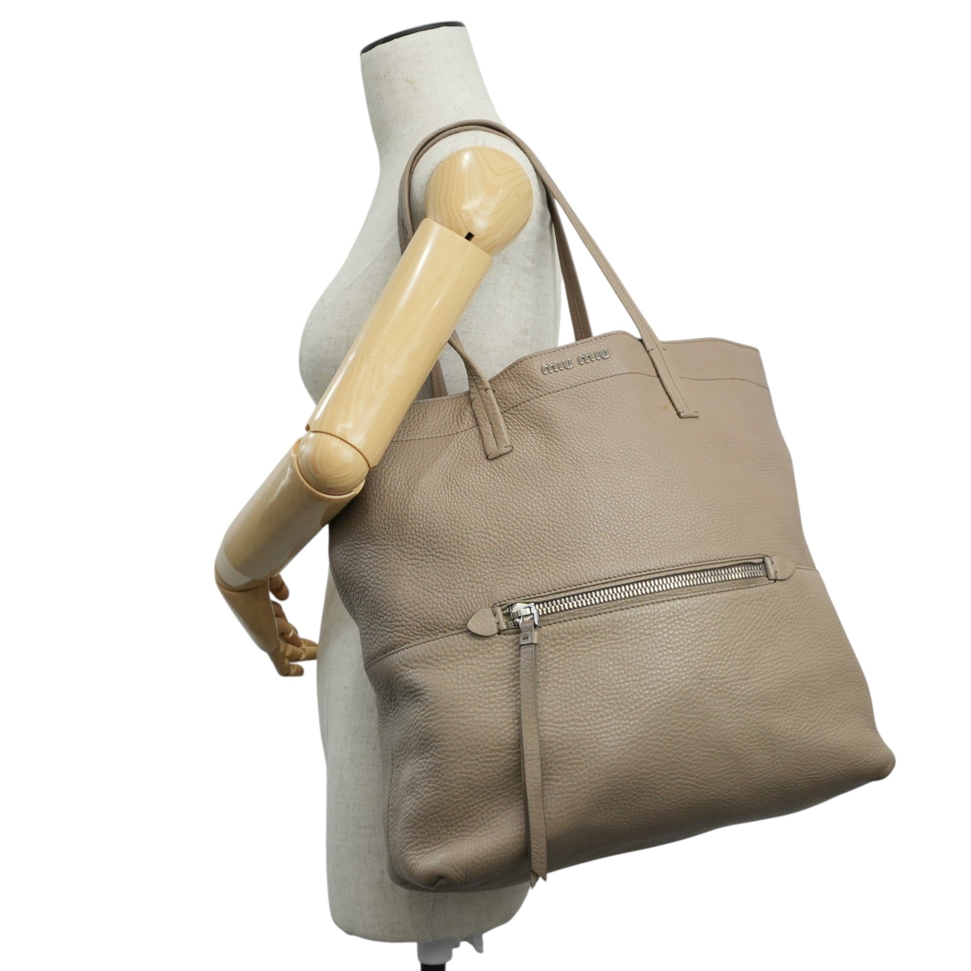 Pre-owned Miumiu Tote Bag Leather Beige
