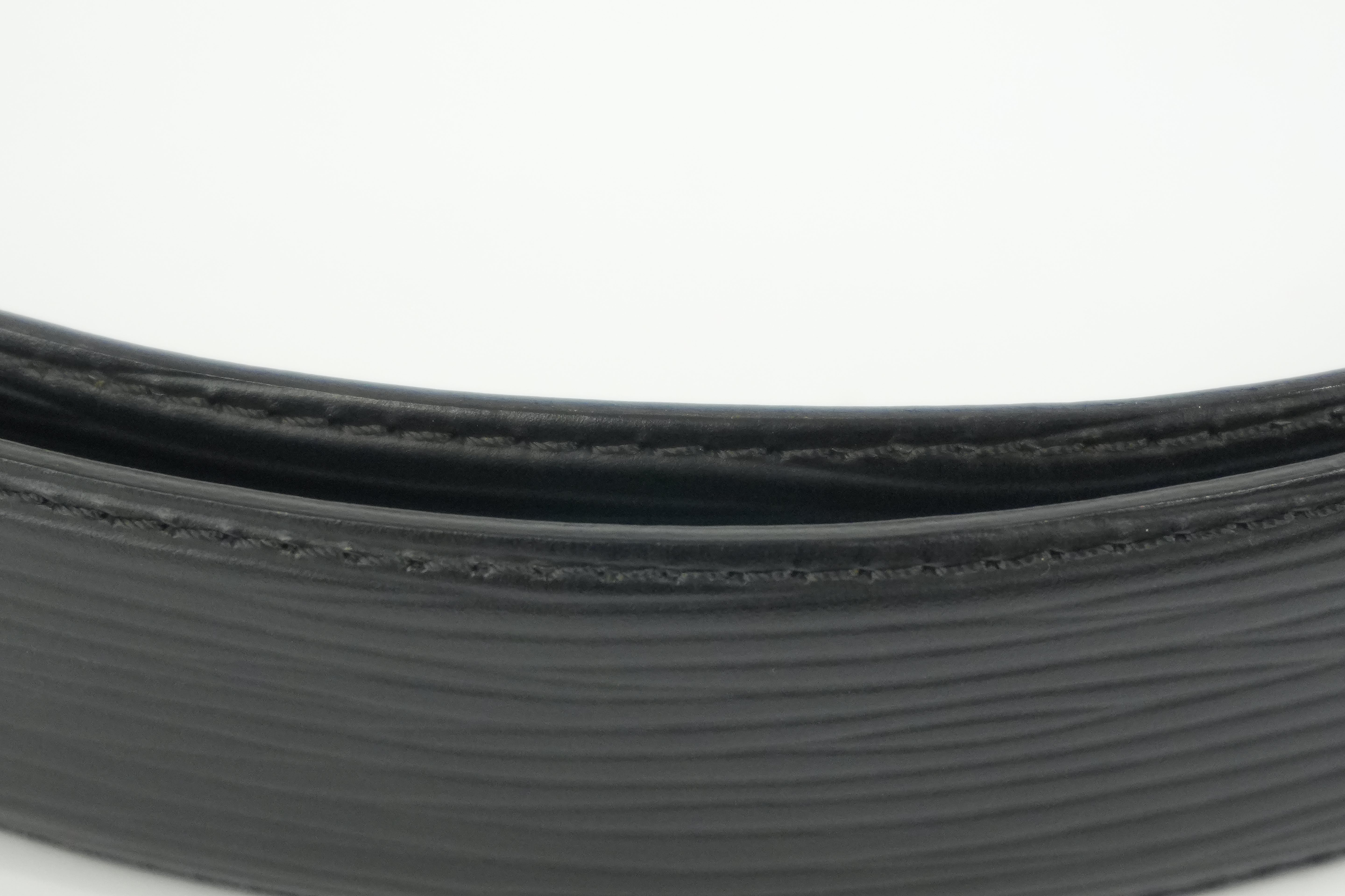 Pre-owned Louis Vuitton Epi Belt Size 110 Black