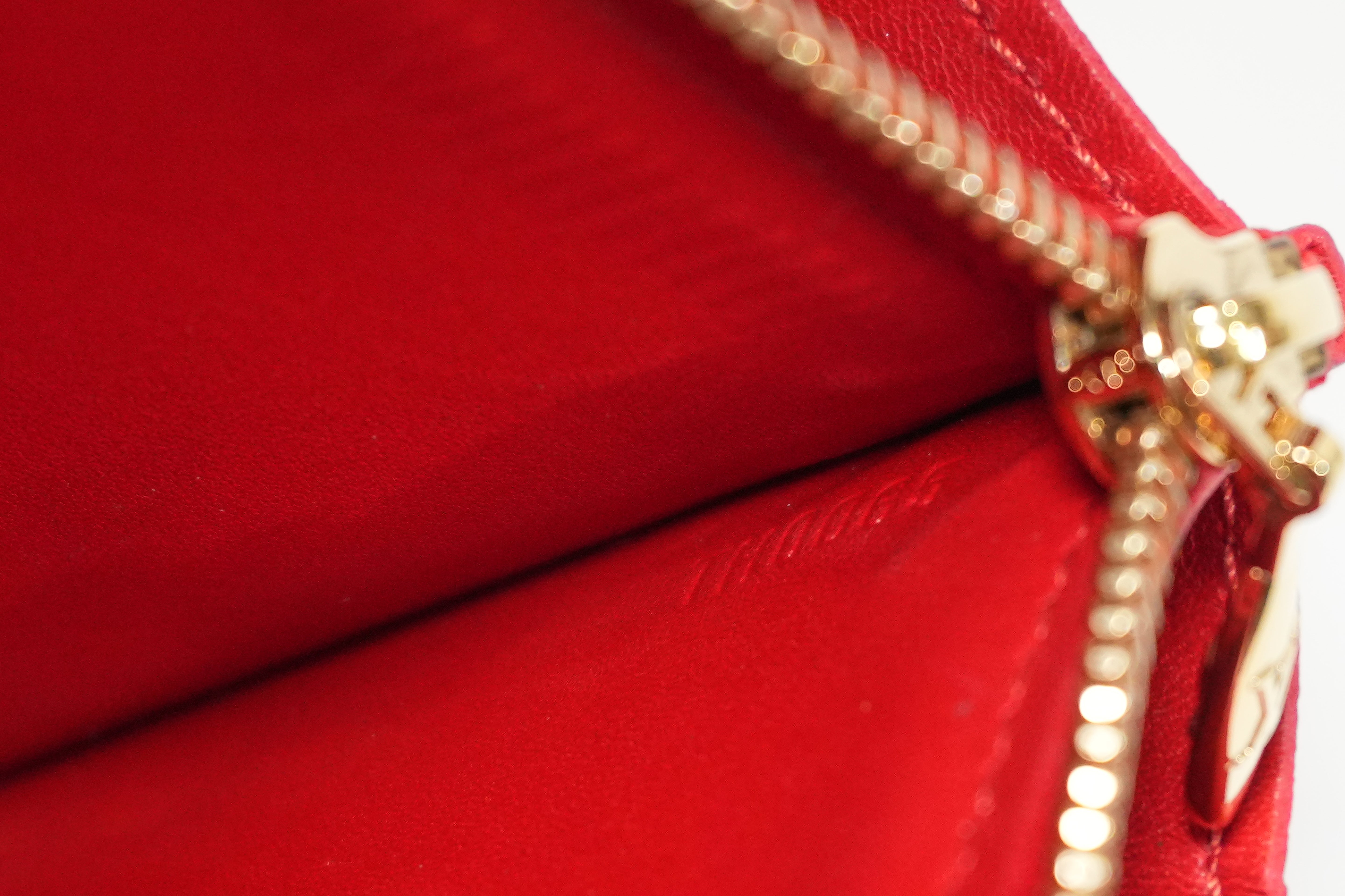 Pre-owned Louis Vuitton Vernis Sarah Wallet Red