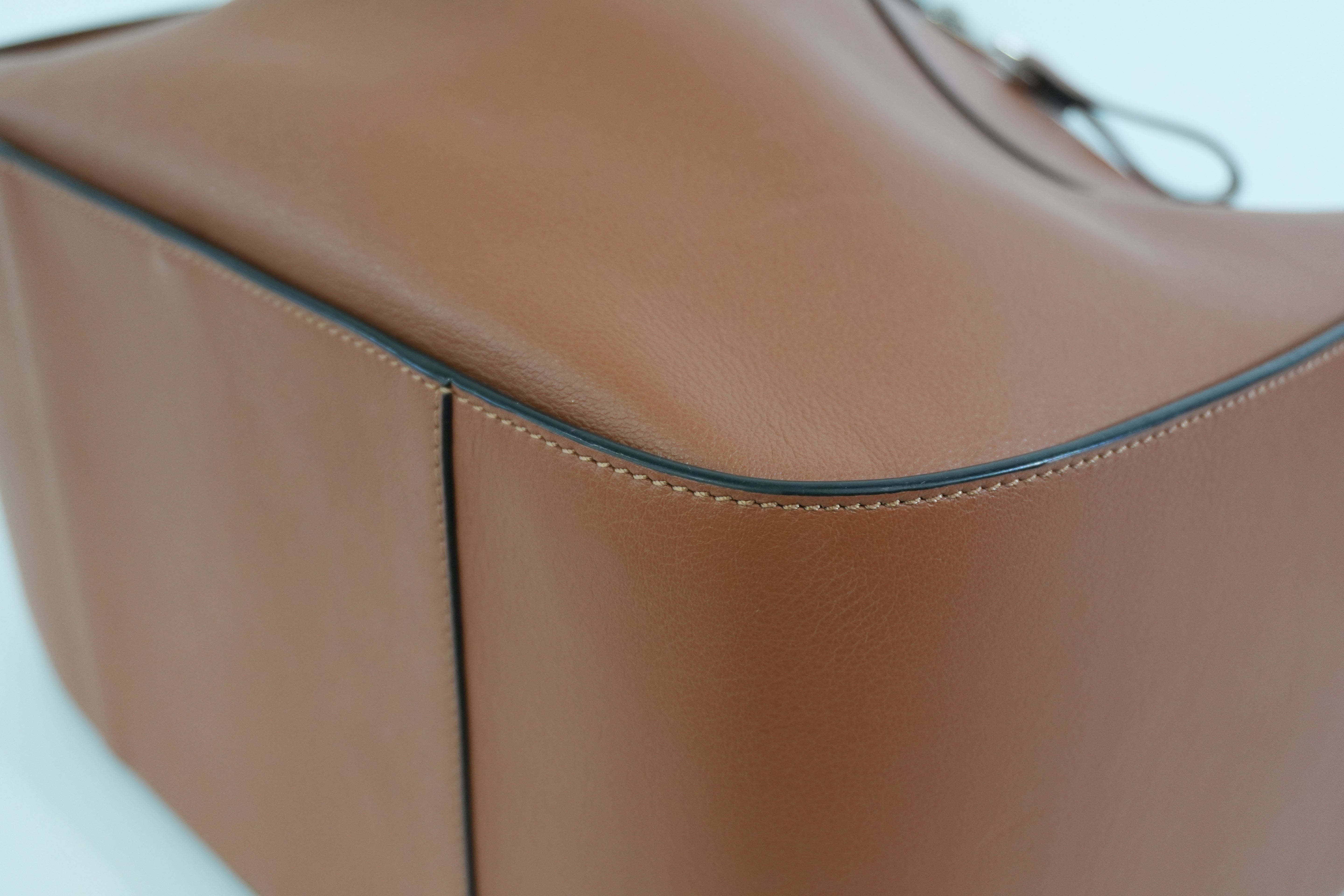 Pre-owned Loewe Hammock Shoulder Bag Brown