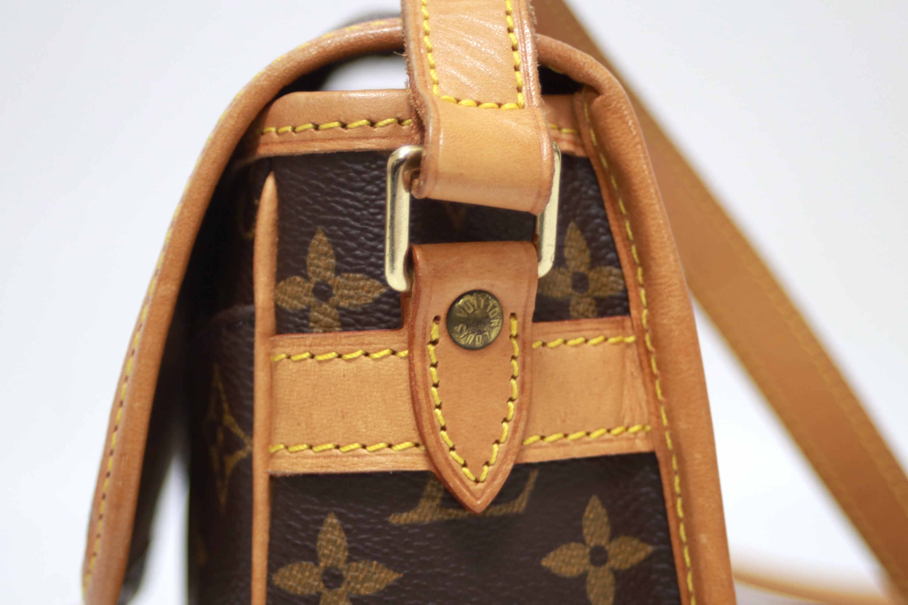 Borsa a tracolla Louis Vuitton Sologne usata