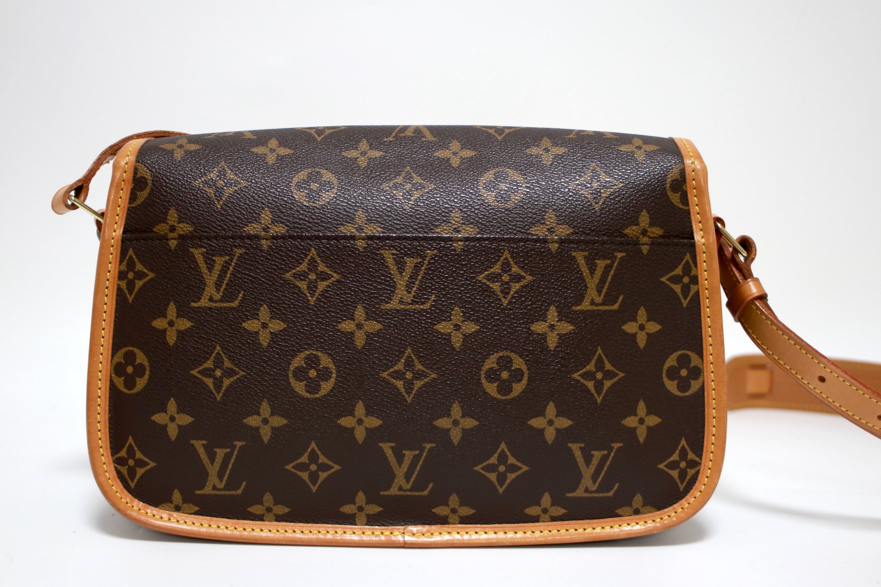 Borsa a tracolla Louis Vuitton Sologne usata