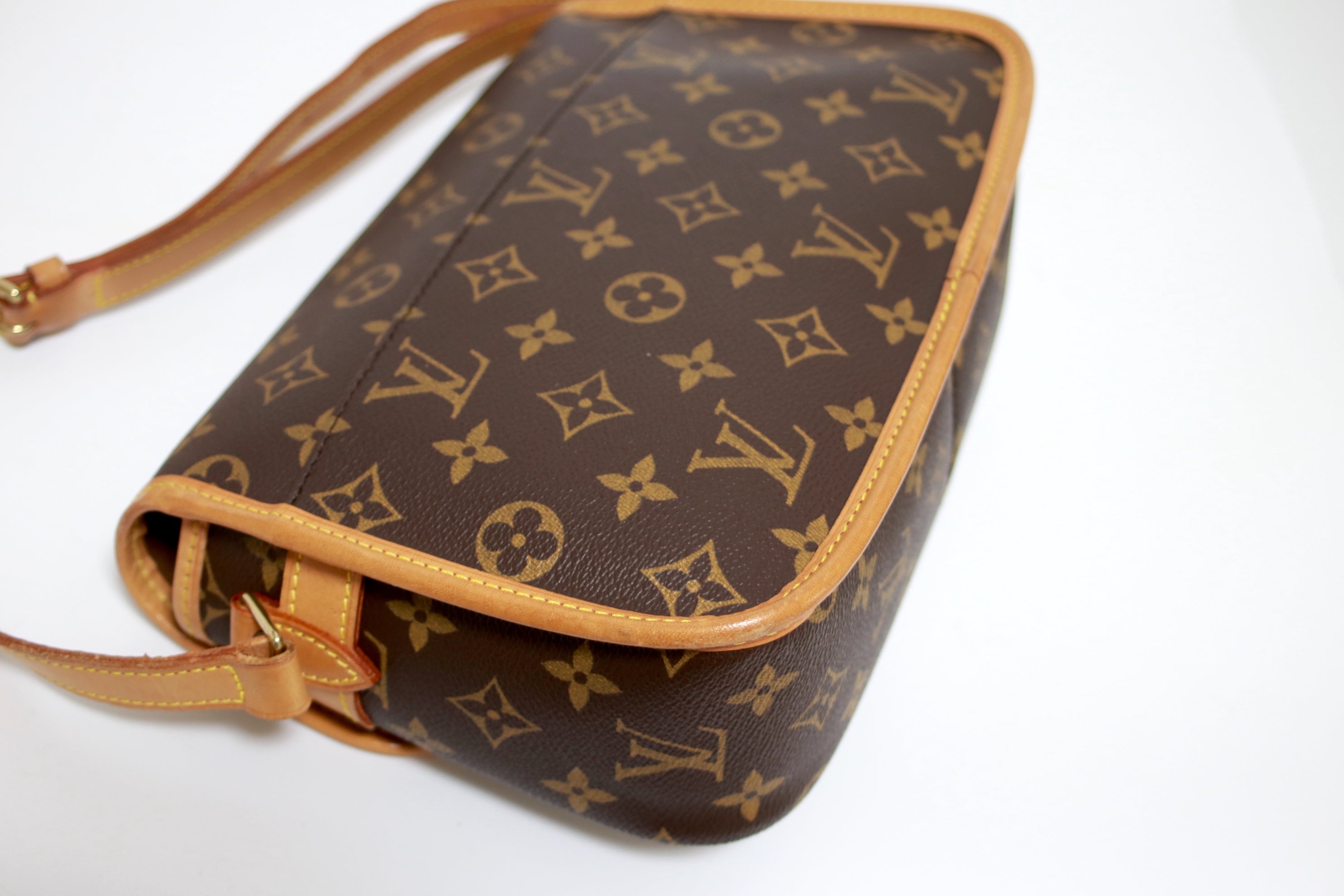 Borsa a tracolla Louis Vuitton Sologne usata