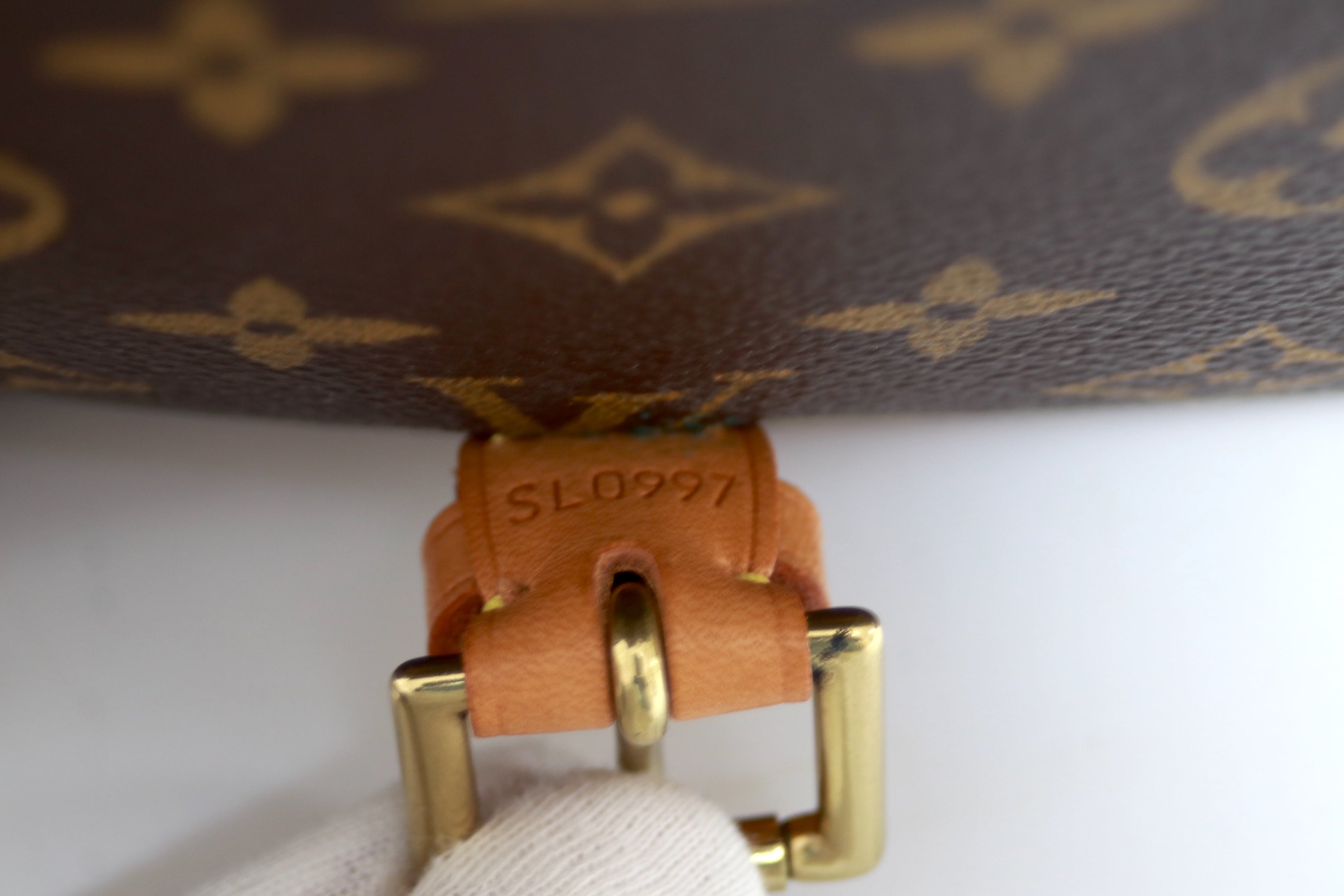 Borsa a tracolla Louis Vuitton Sologne usata