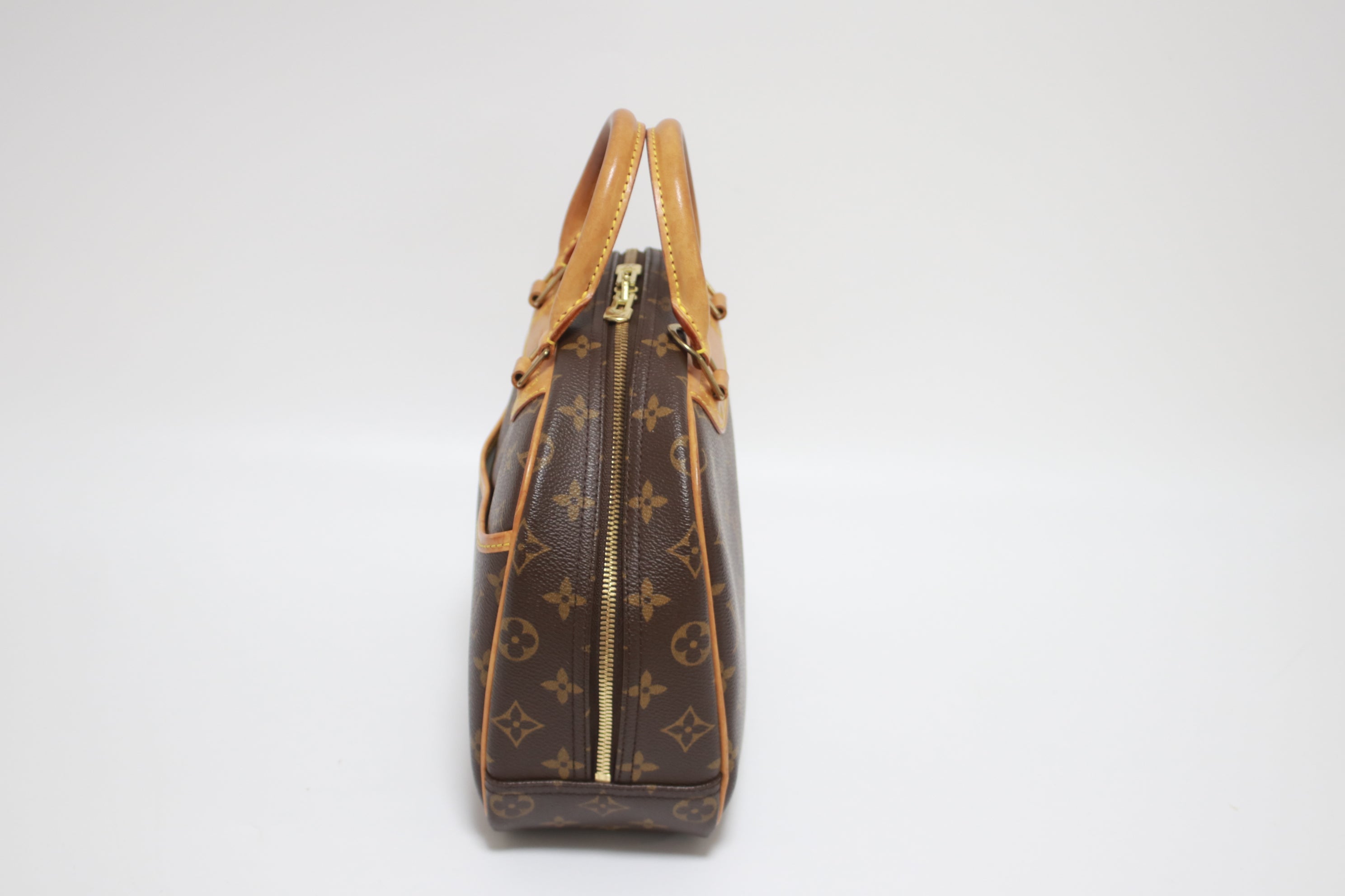 Louis Vuitton Trouville PM Handbag Used