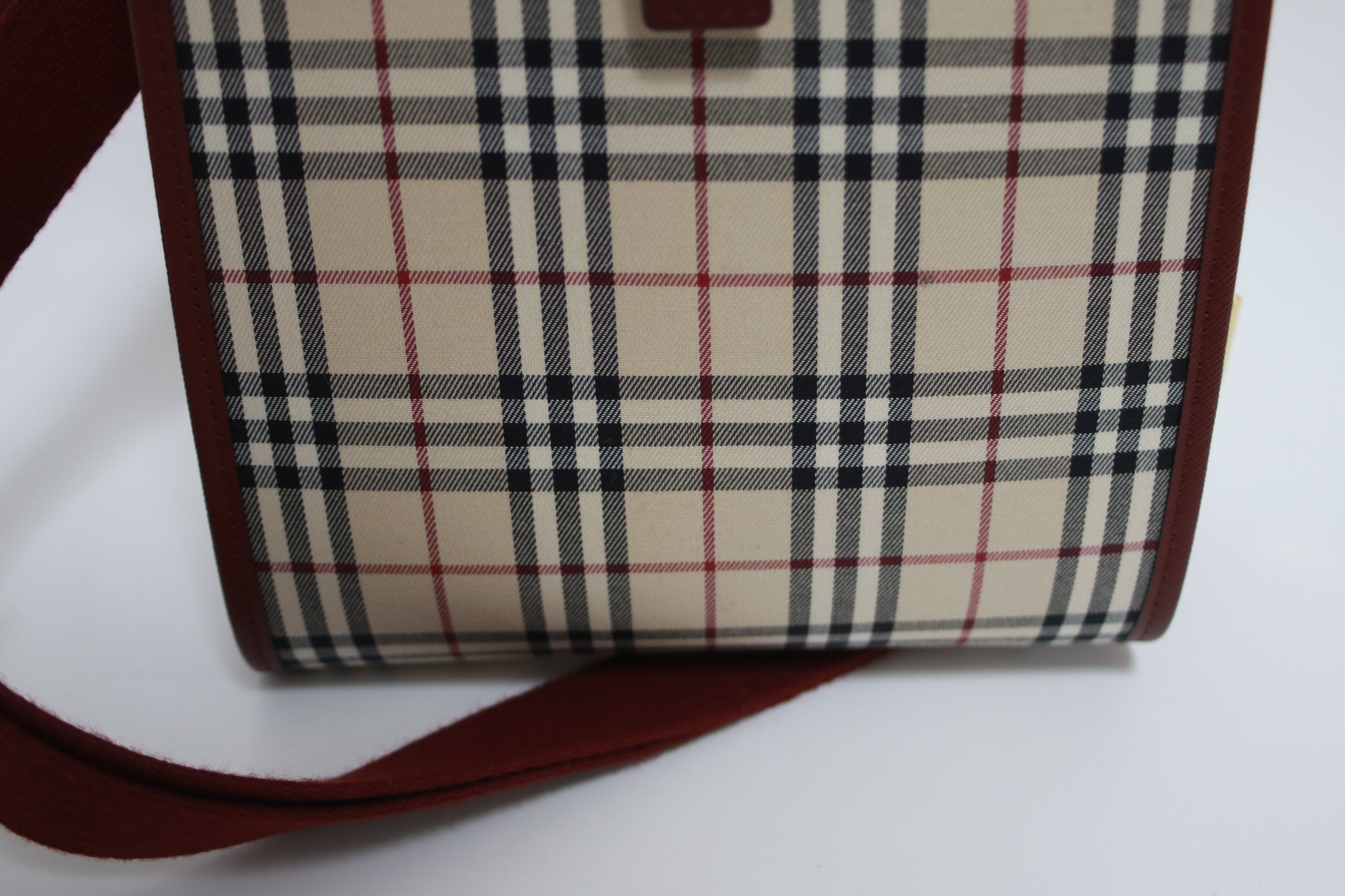 Burberry Shoulder Bag Wine color and beige Used