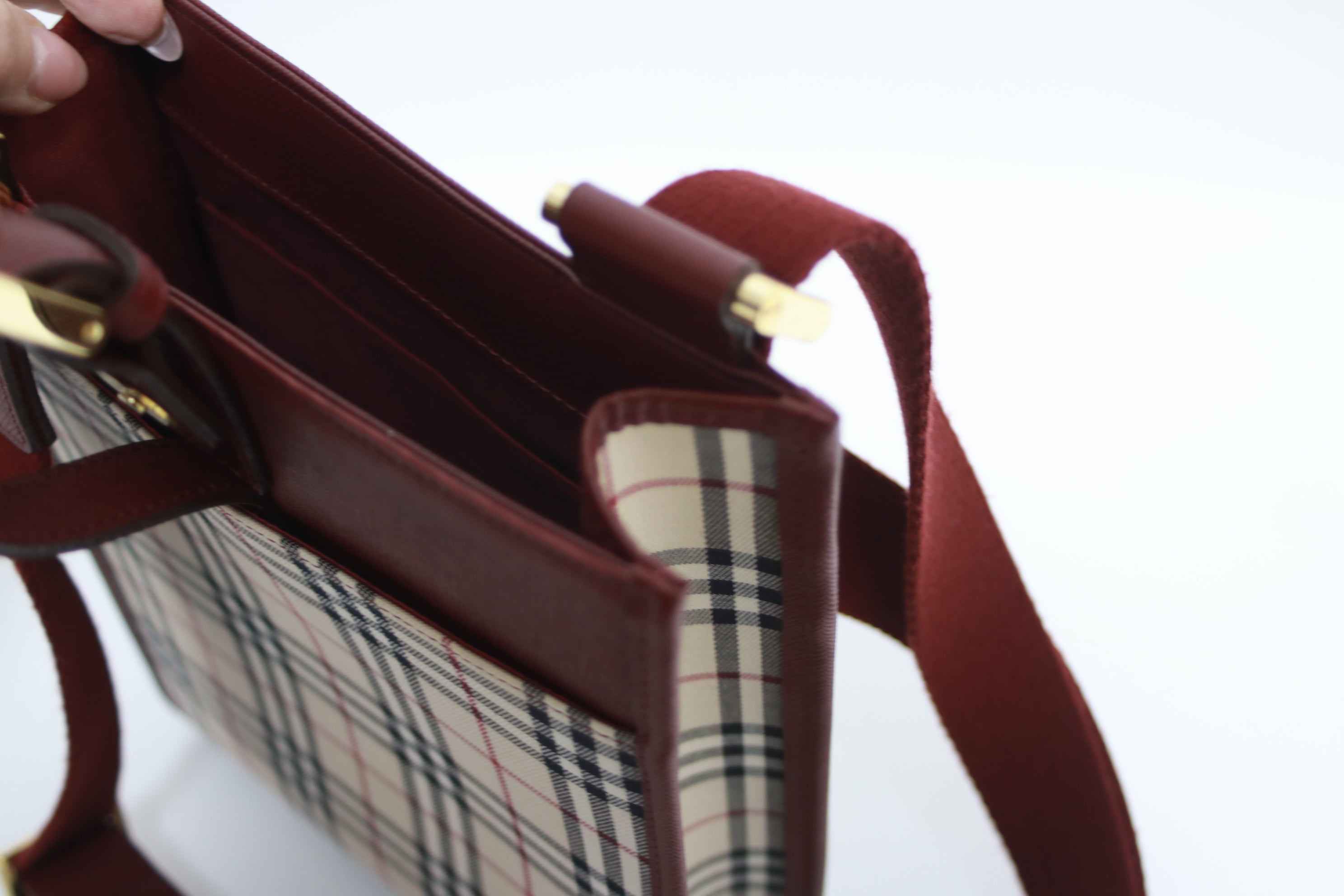 Burberry Shoulder Bag Wine color and beige Used