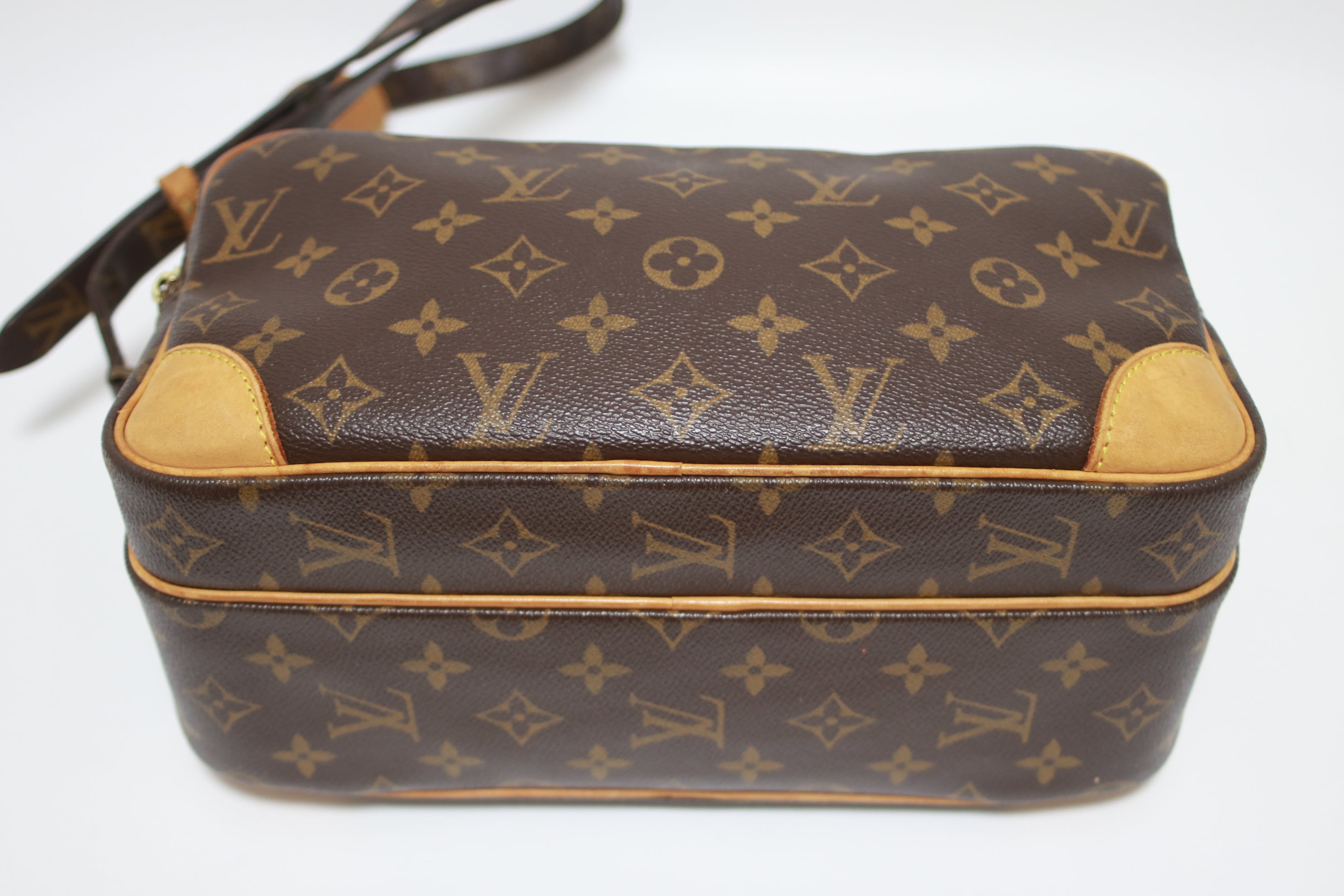 Borsa a tracolla Louis Vuitton Nil usata