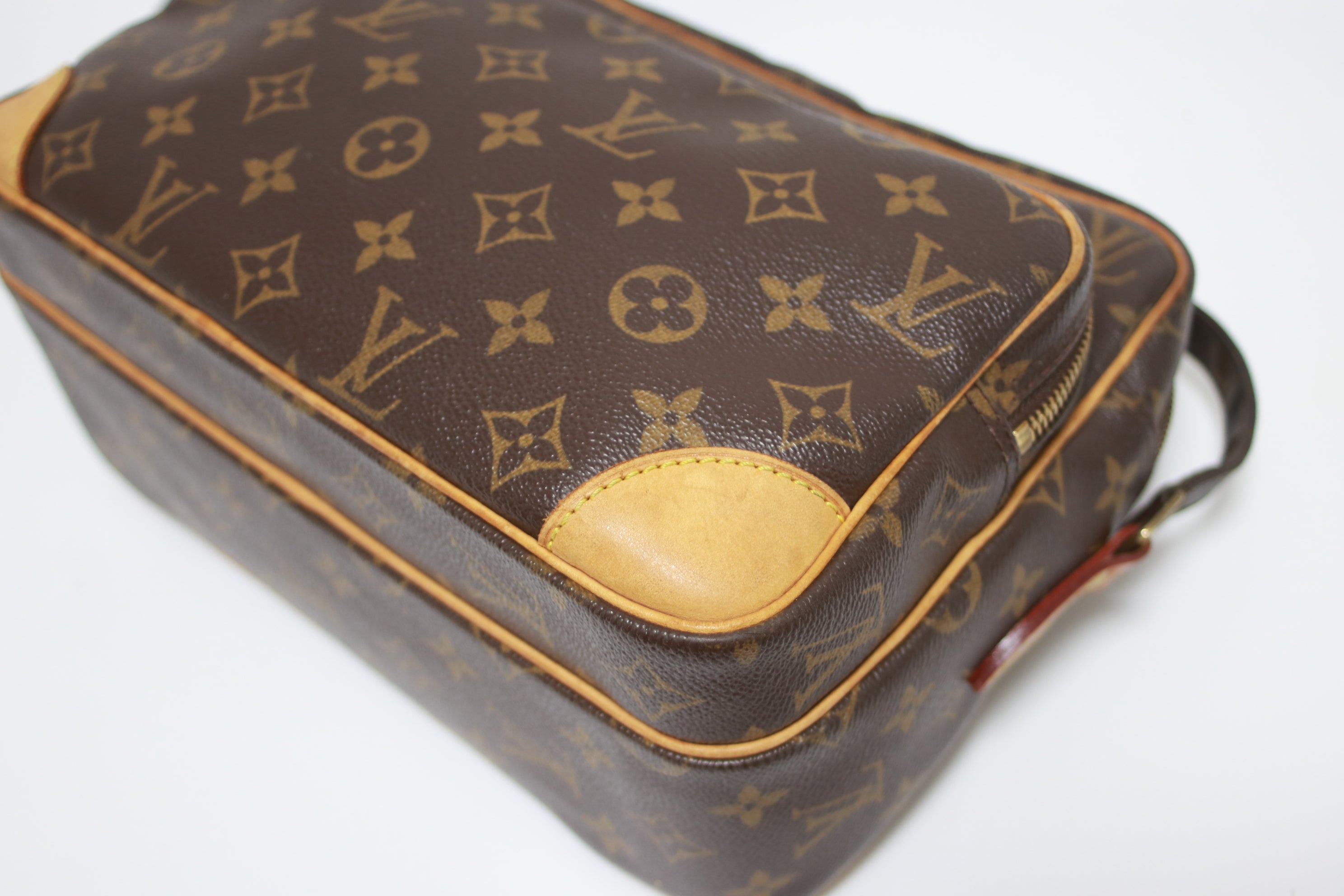 Borsa a tracolla Louis Vuitton Nil usata