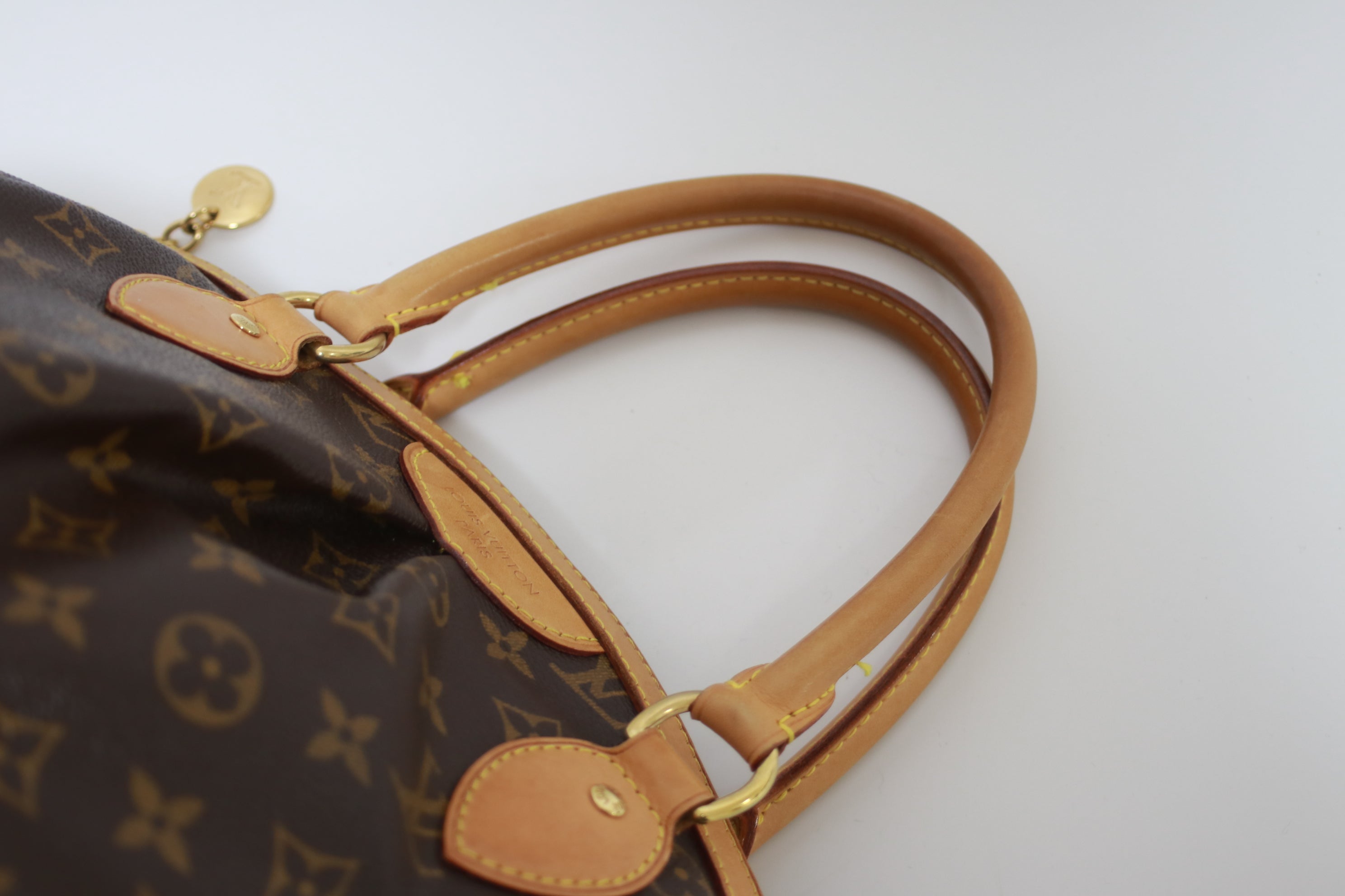 Louis Vuitton Tivoli PM Handbag Used