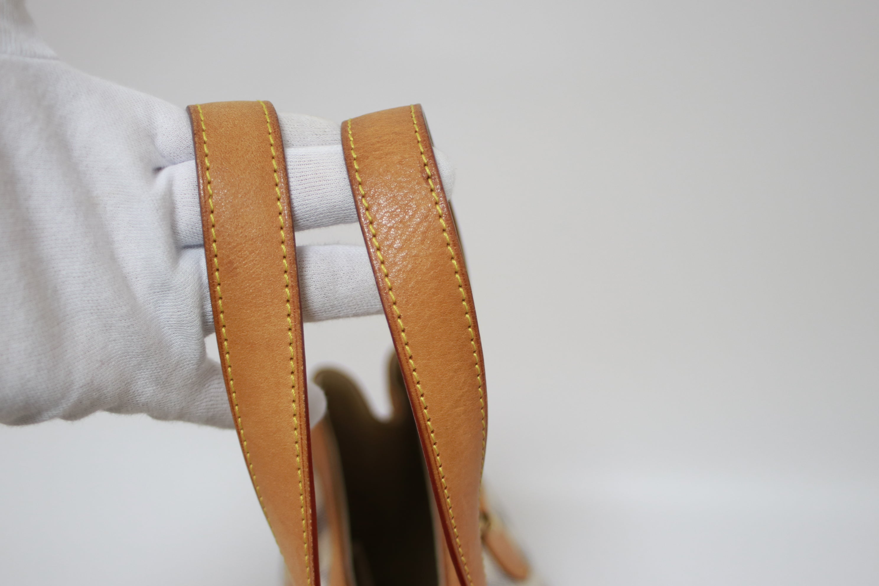 Louis Vuitton Hampstead PM Damier Azur Shoulder Bag Used