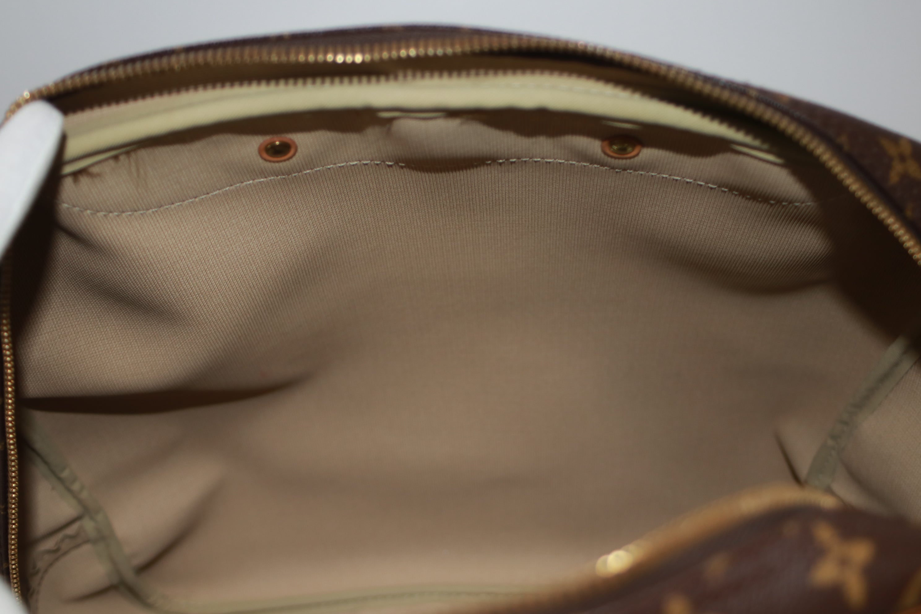 Louis Vuitton Evasion Sports Travel Bag Used