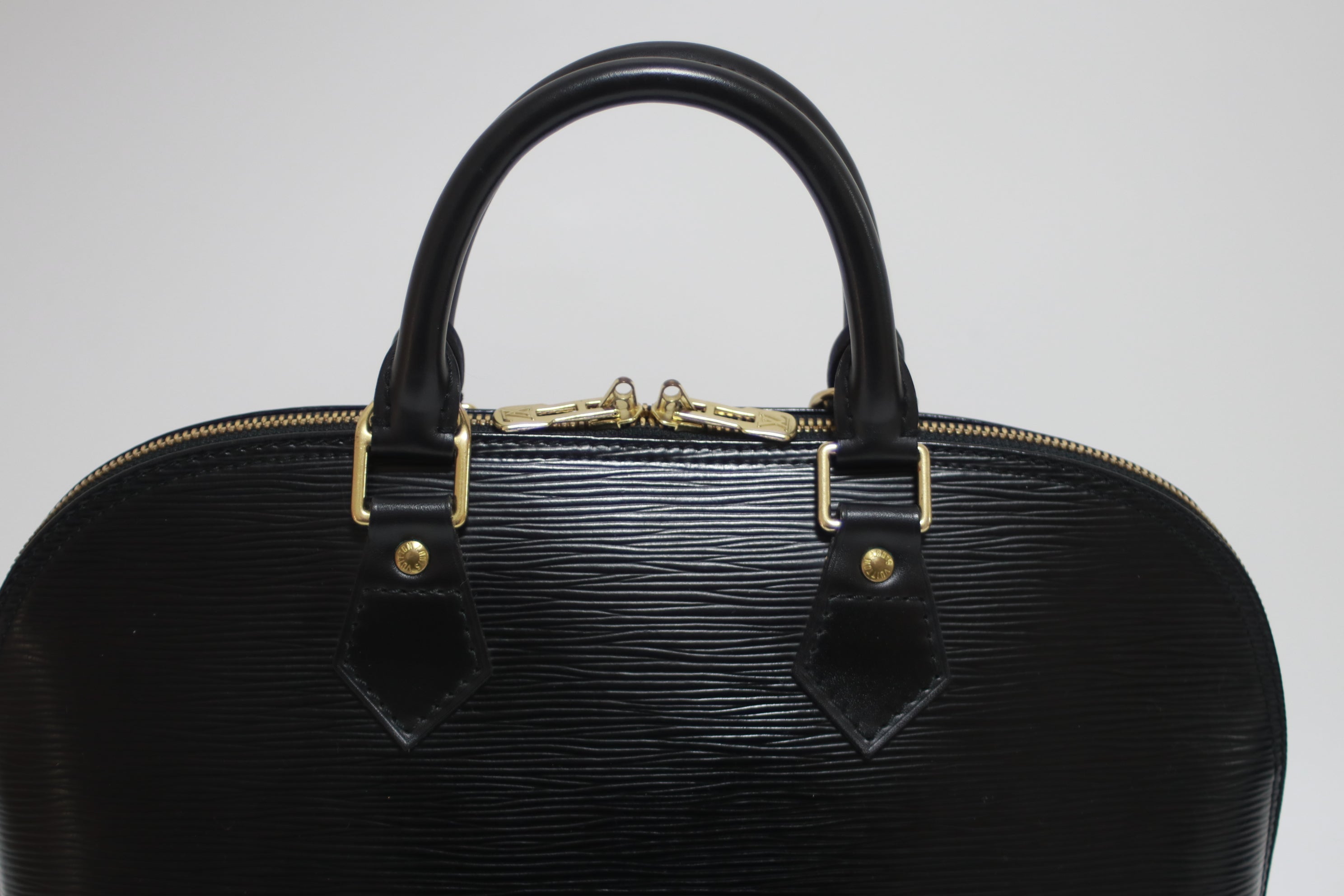 Louis Vuitton Alma PM Epi Black Handbag Used