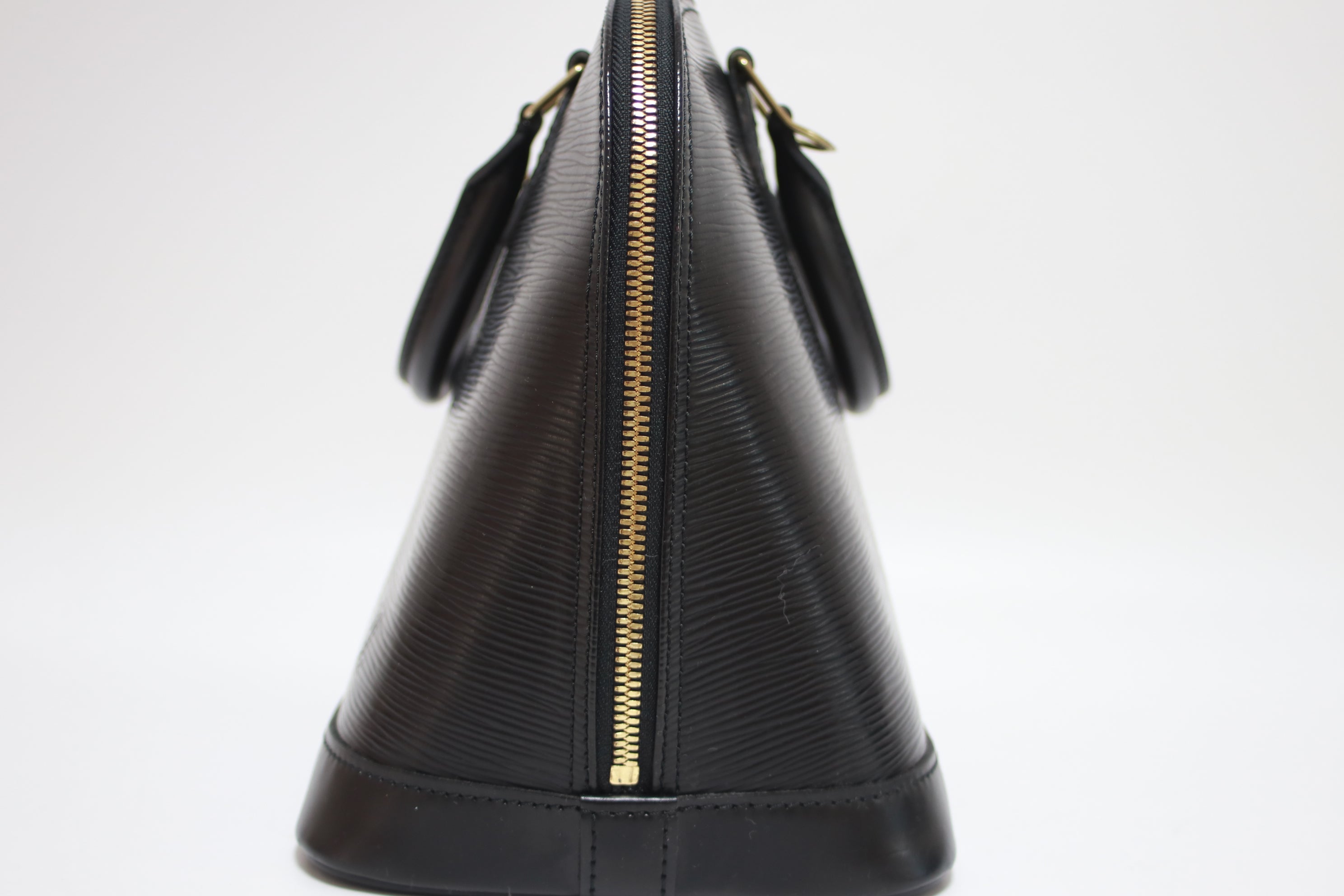 Louis Vuitton Alma PM Epi Black Handbag Used