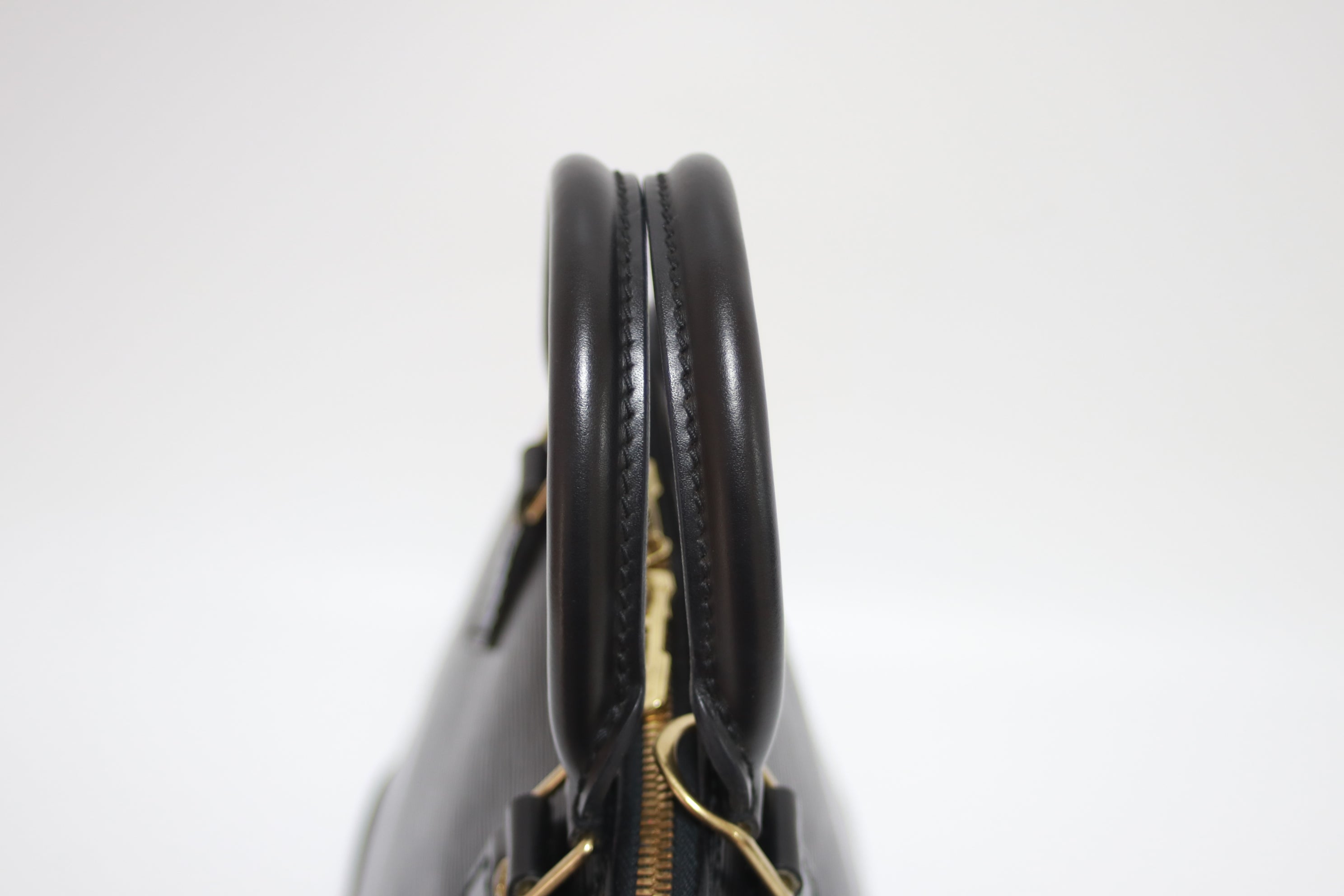 Louis Vuitton Alma PM Epi Black Handbag Used