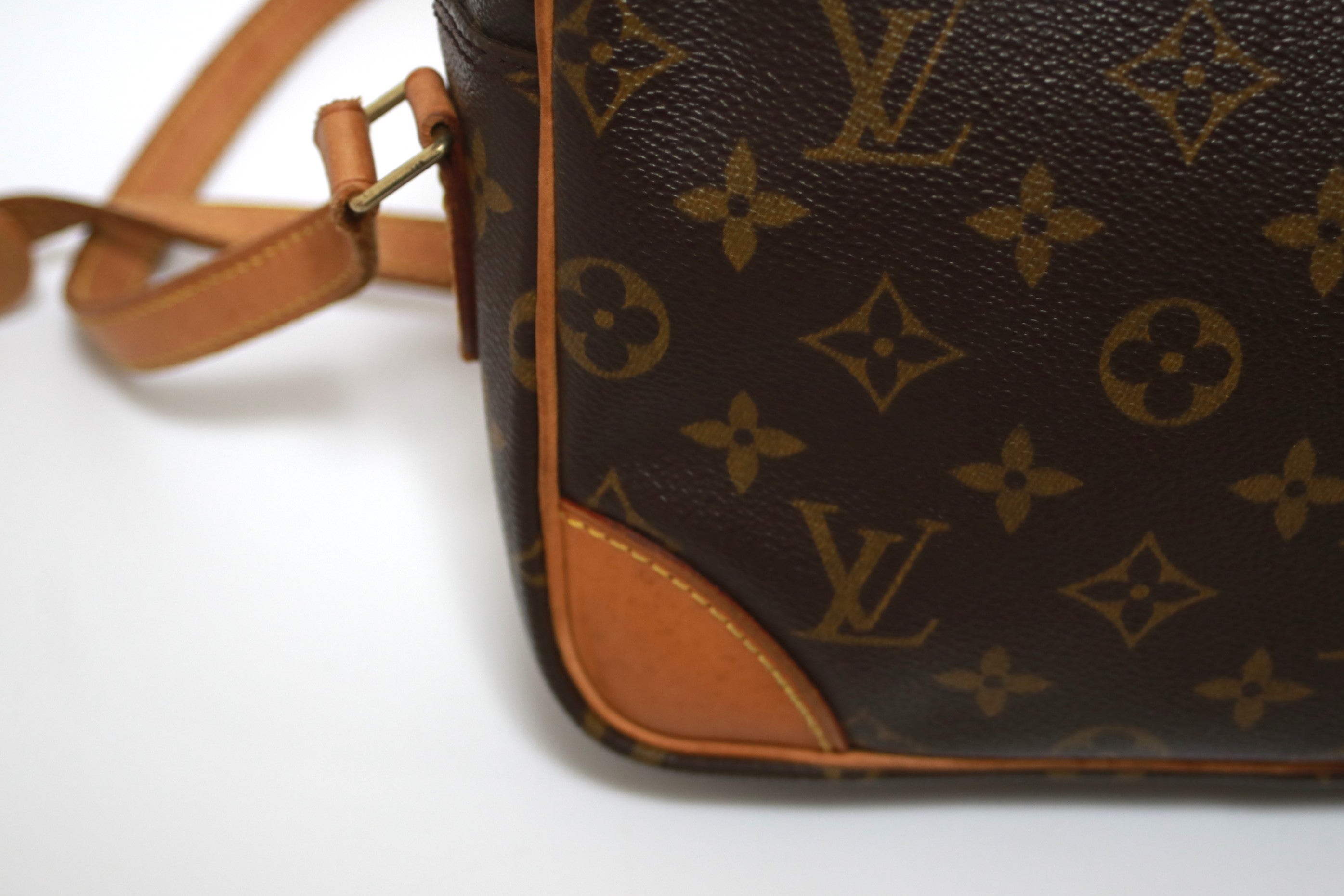 Louis Vuitton Trocadero 27 Shoulder Bag Used