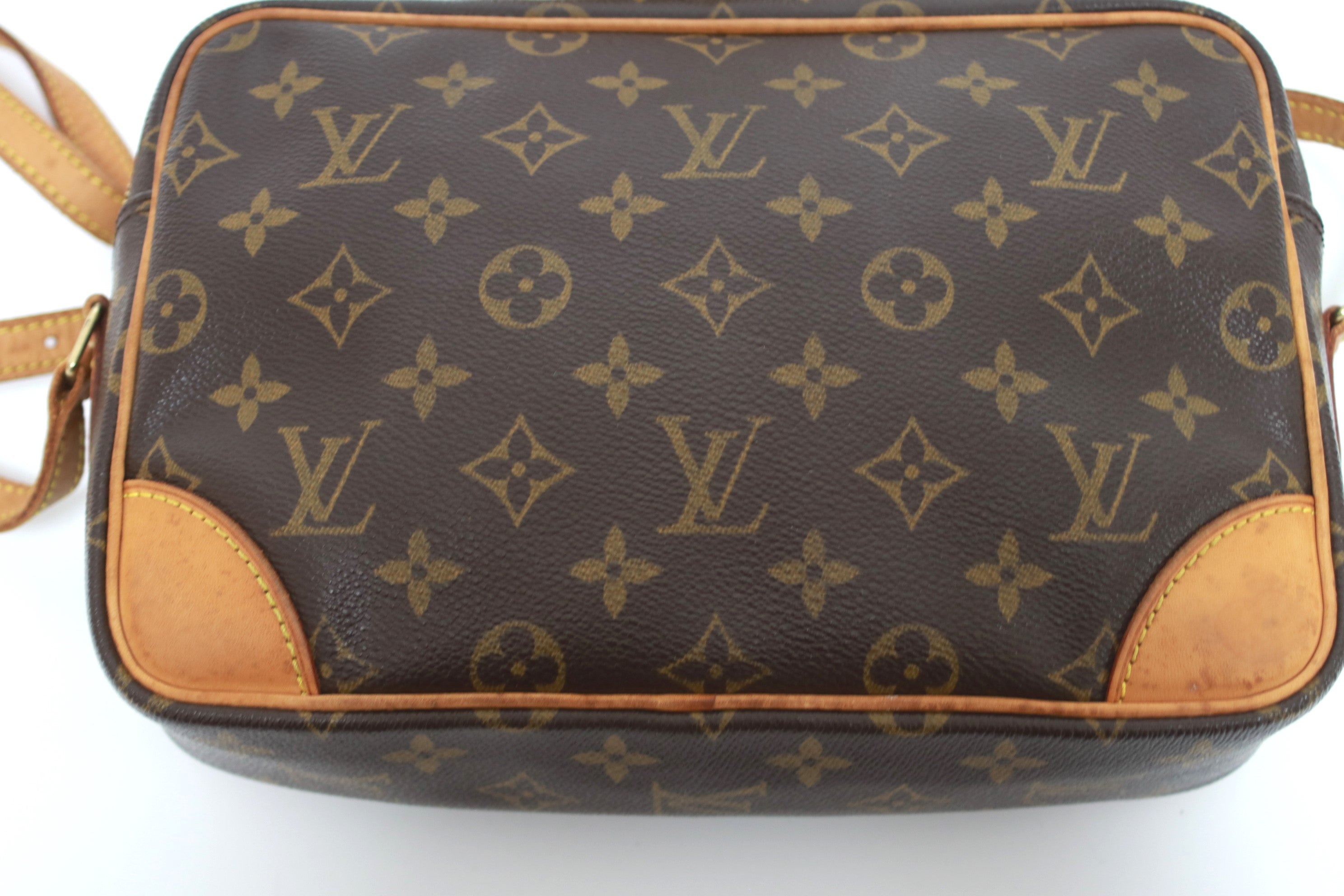 Louis Vuitton Trocadero 27 Shoulder Bag Used