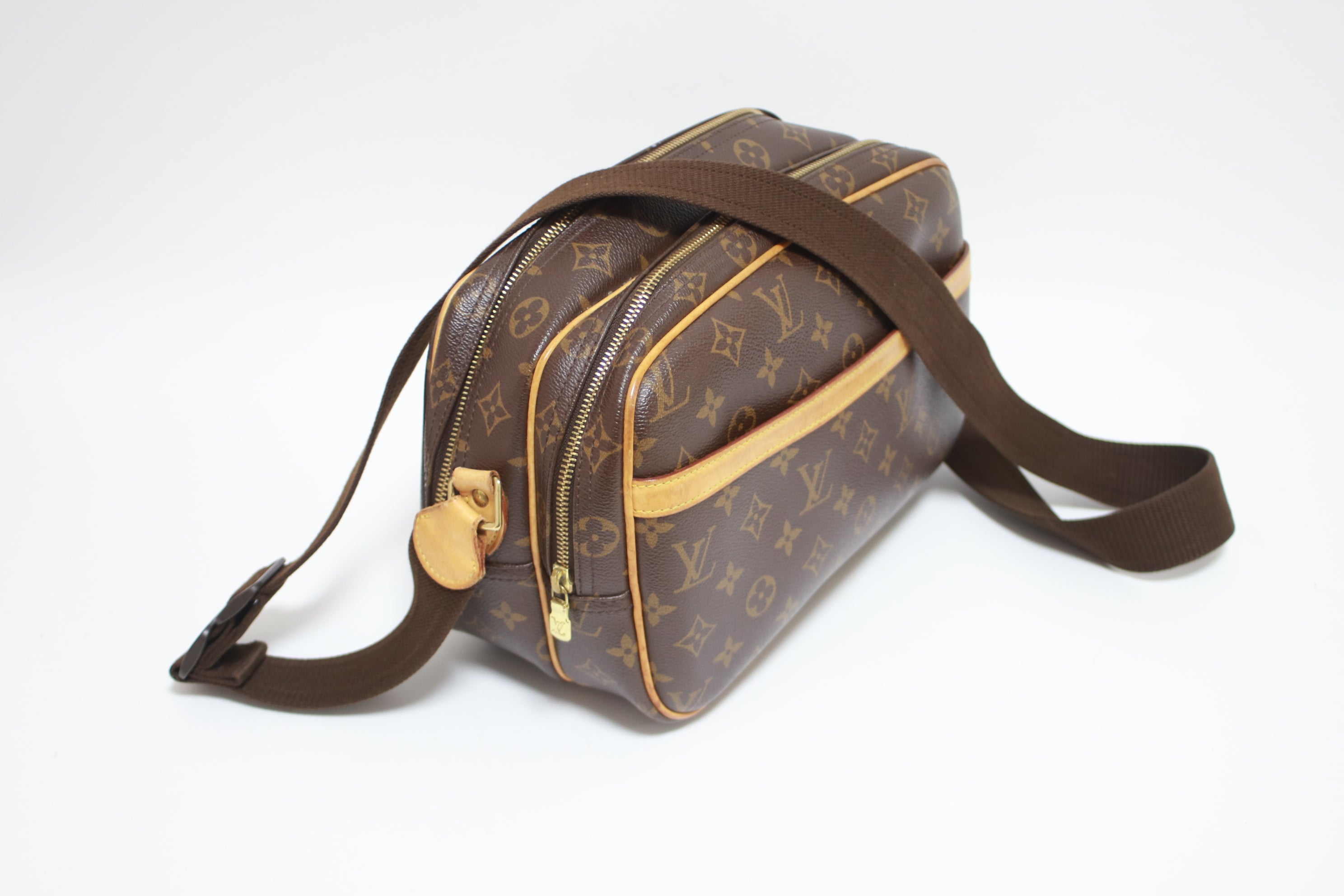 Louis Vuitton Reporter PM Messenger Bag Used