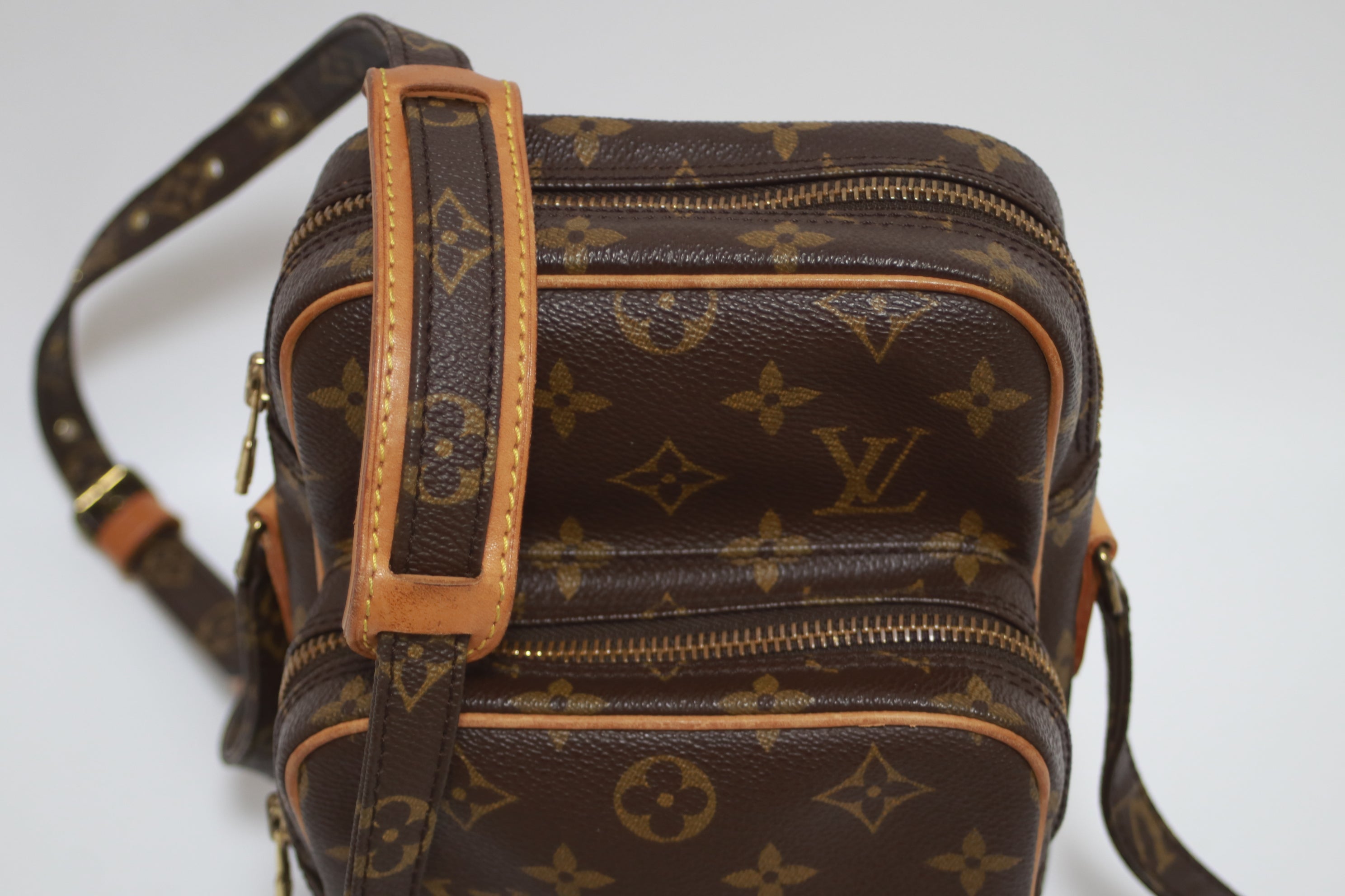 Louis Vuitton Amazone Shoulder Bag Used
