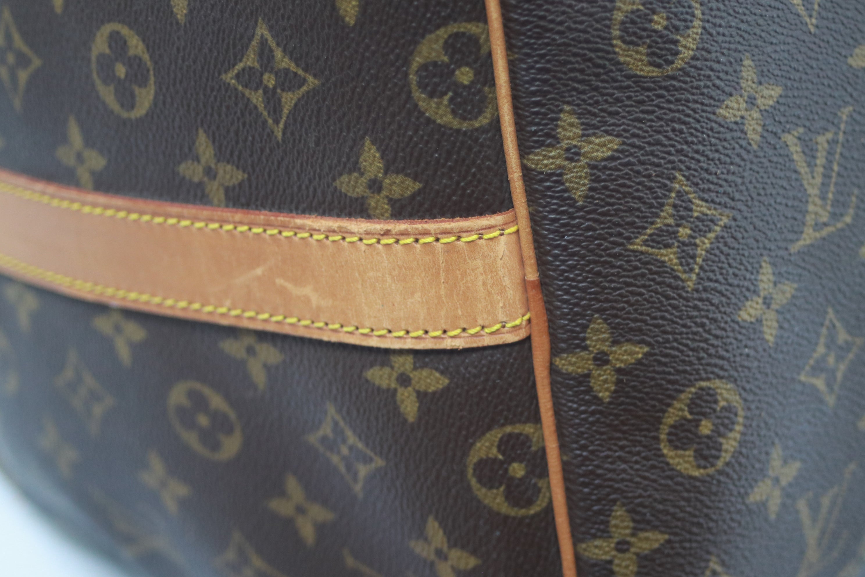 Louis Vuitton Keepall 60 Bandouliere Boston Bag Used
