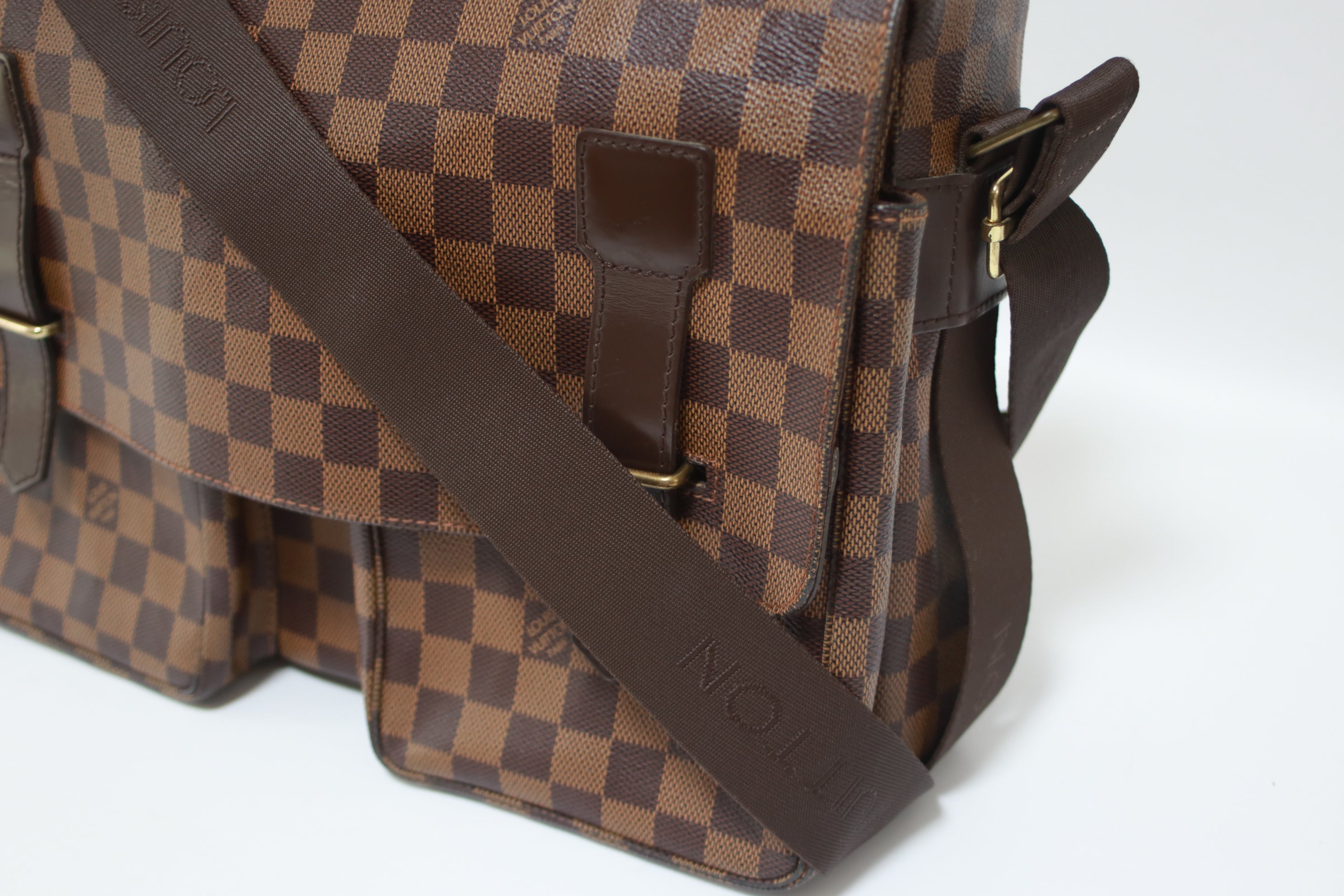 Louis Vuitton Broadway Damier Ebene Messenger Bag Used