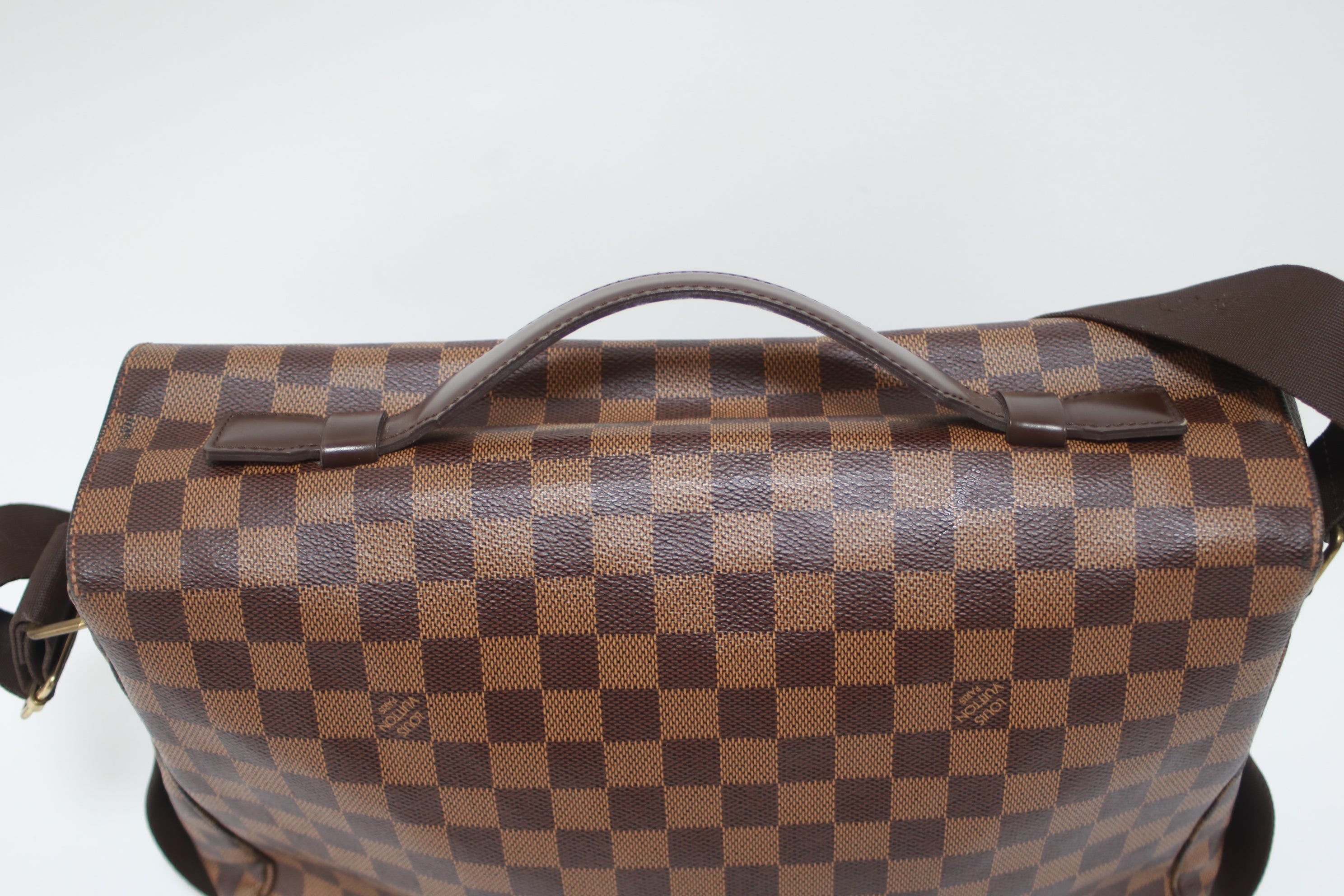 Louis Vuitton Broadway Damier Ebene Messenger Bag Used