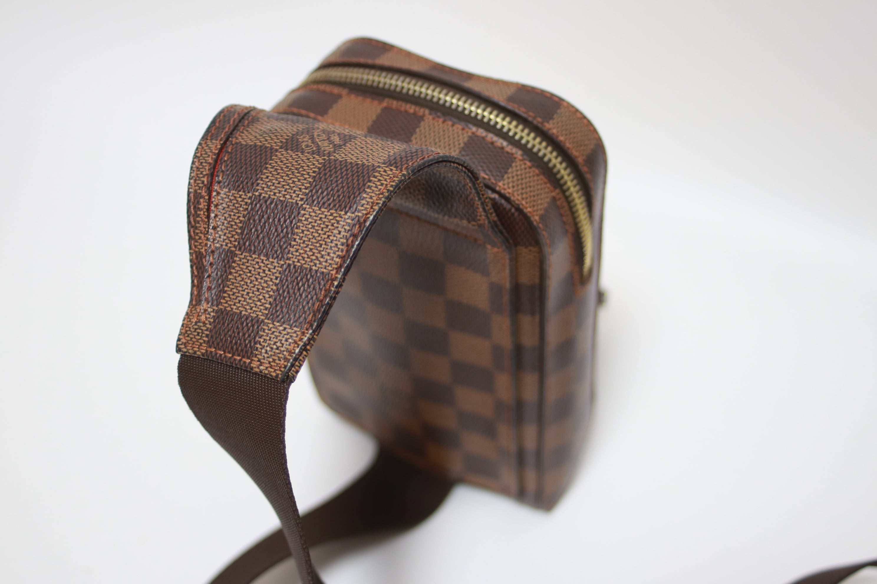 Louis Vuitton Geronimo Body Bag Used