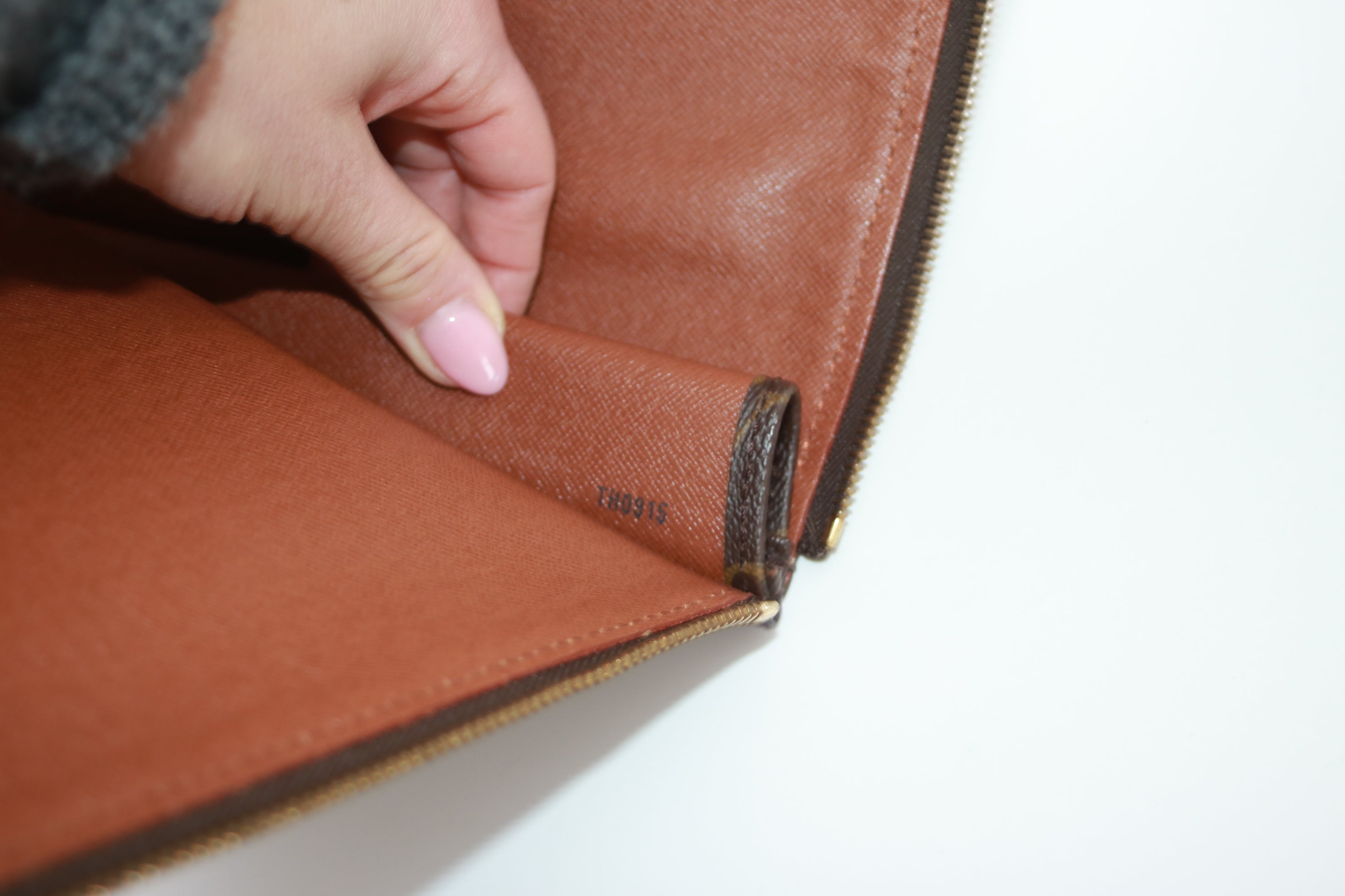 Louis Vuitton Pochette Document Holder Used