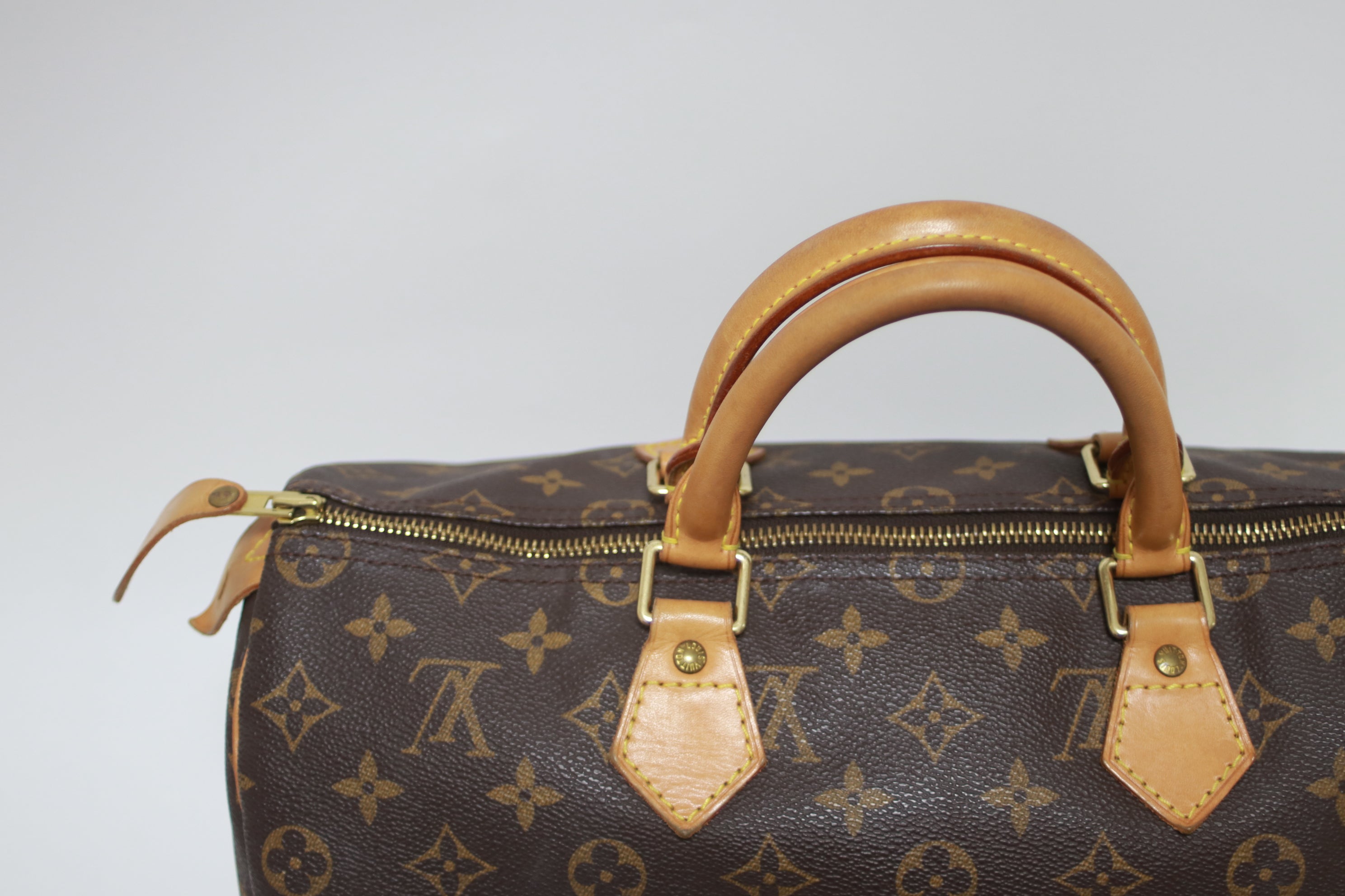 Louis Vuitton Speedy 35 Handbag Used