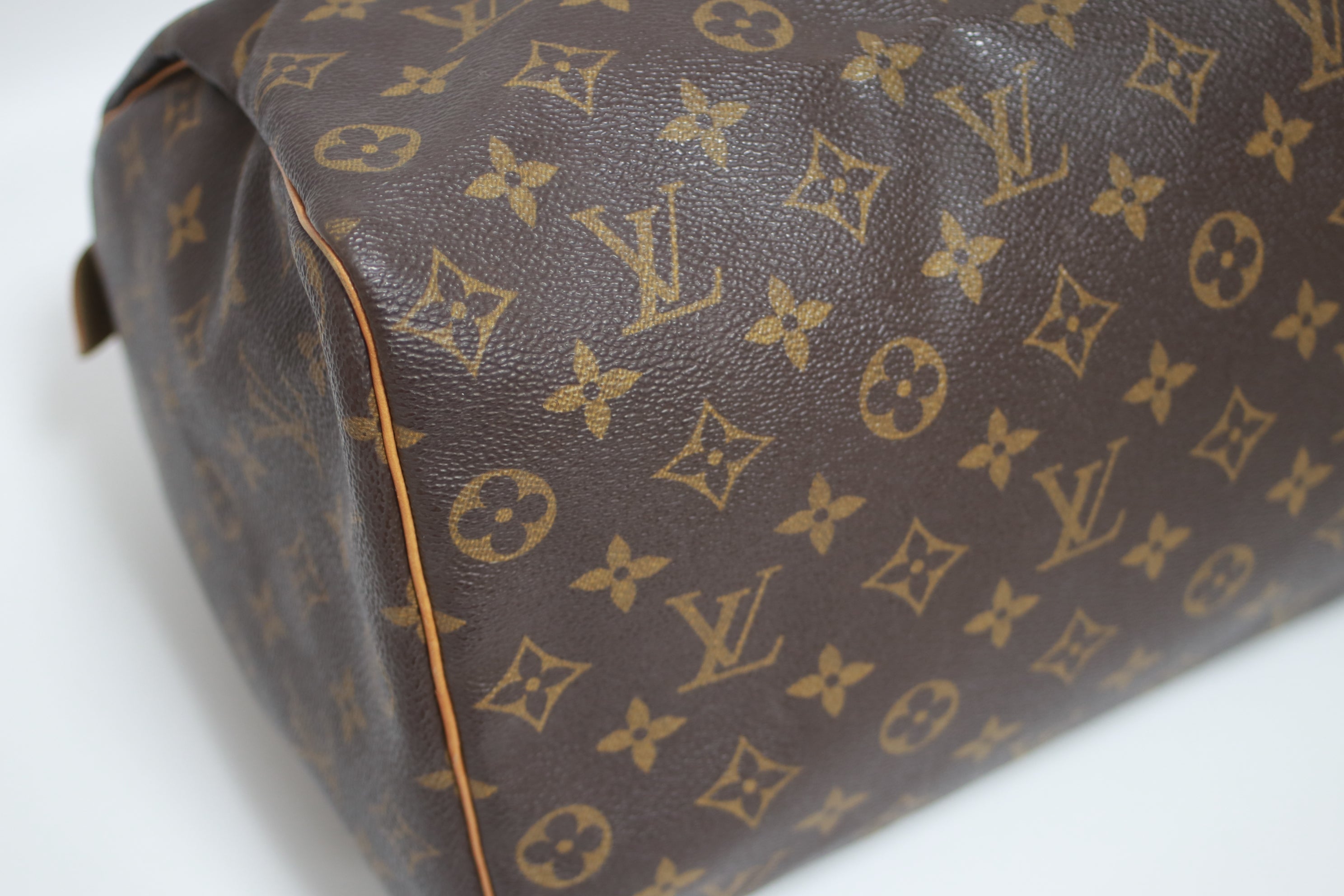 Louis Vuitton Speedy 35 Handbag Used