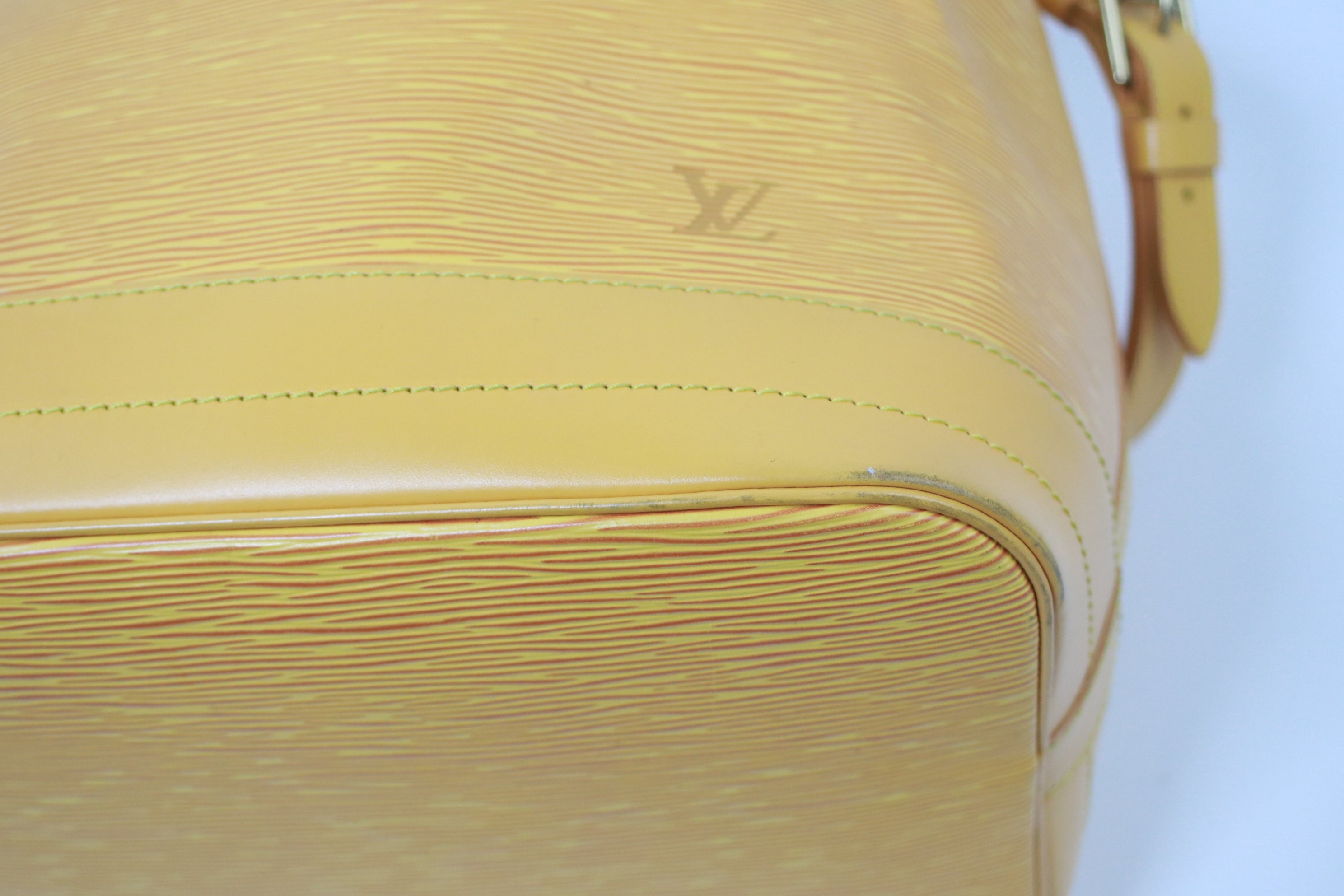 Louis Vuitton Noe GM Epi Yellow Shoulder Bag Used (6961)