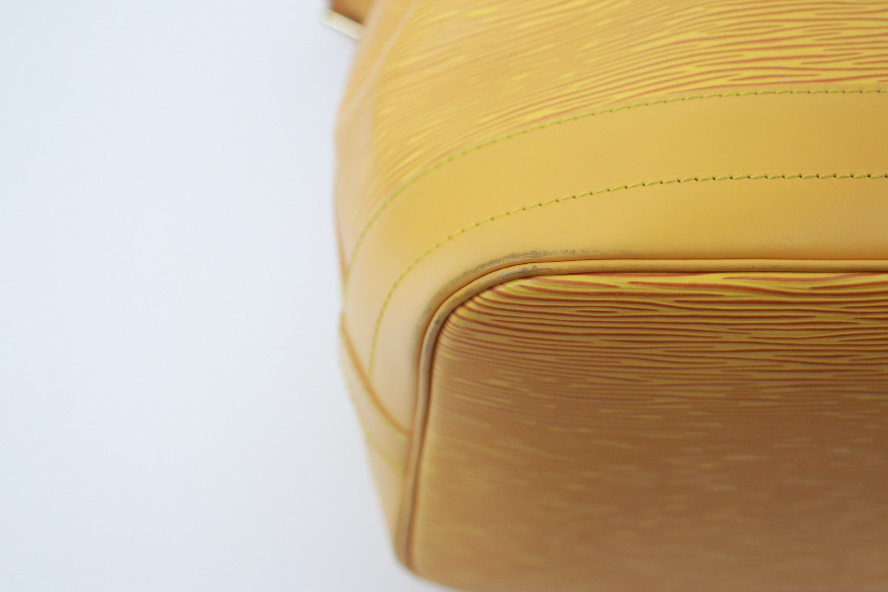 Louis Vuitton Noe GM Epi Yellow Shoulder Bag Used (6961)