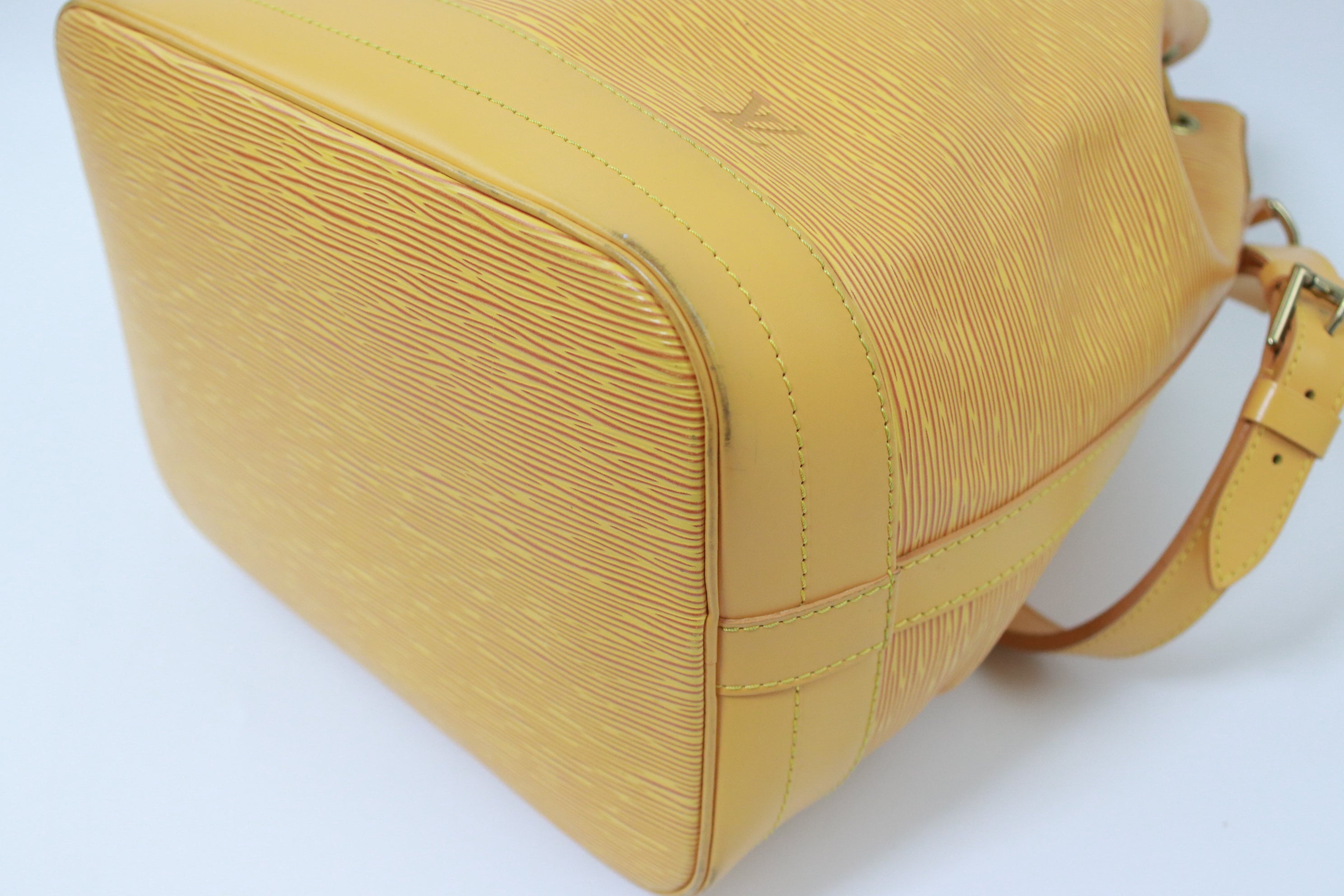 Louis Vuitton Noe GM Epi Yellow Shoulder Bag Used (6961)